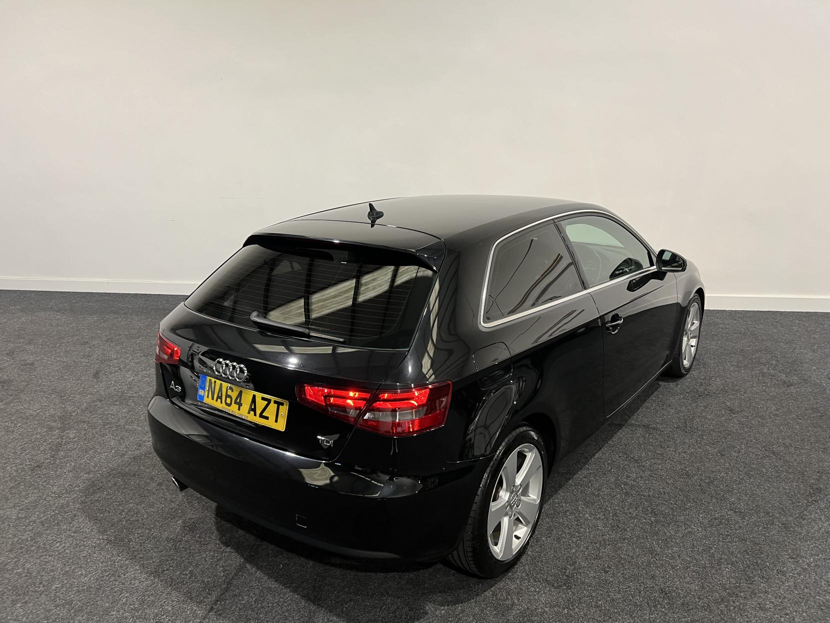 Audi A3 1.6 TDI Sport Hatchback 3dr Diesel Manual Euro 5 (s/s) (105 ps)