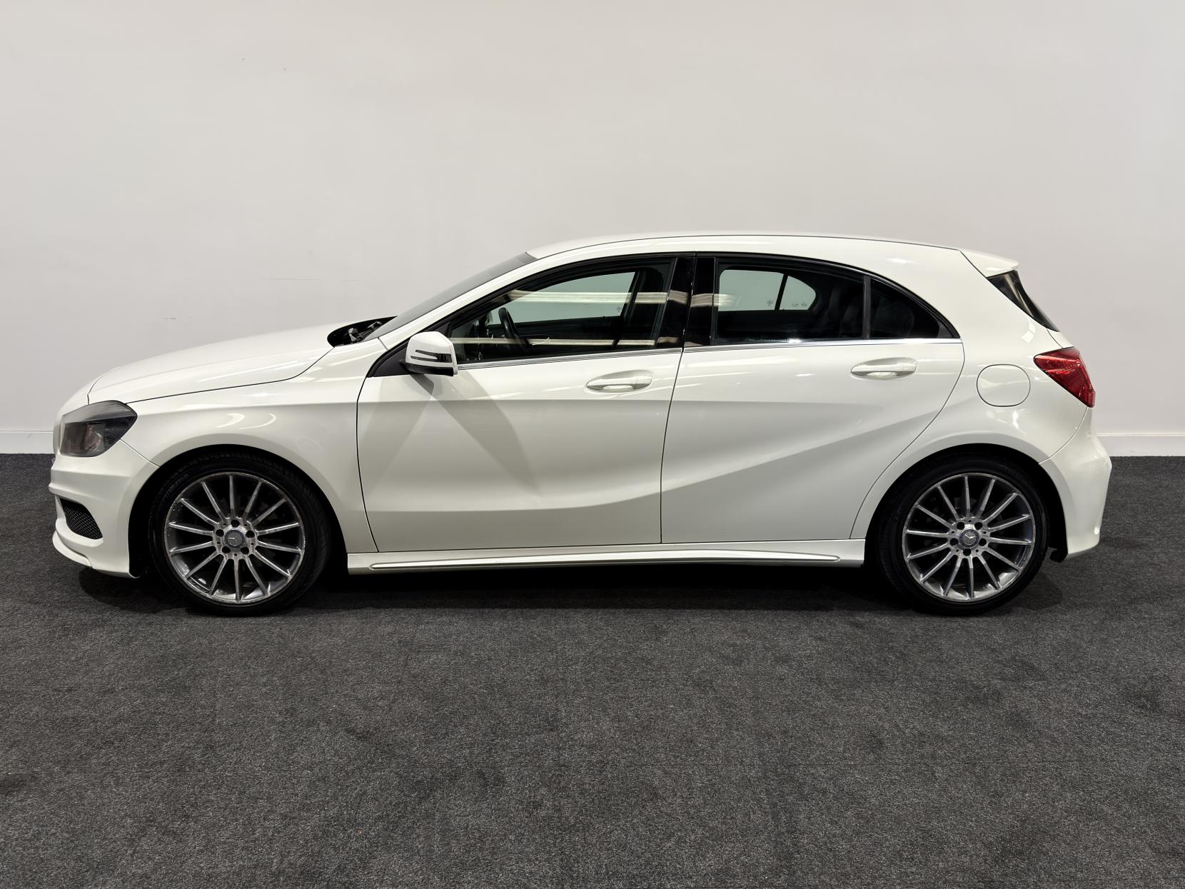 Mercedes-Benz A Class 1.5 A180 CDI BlueEfficiency AMG Sport Hatchback 5dr Diesel Manual Euro 5 (s/s) (109 ps)