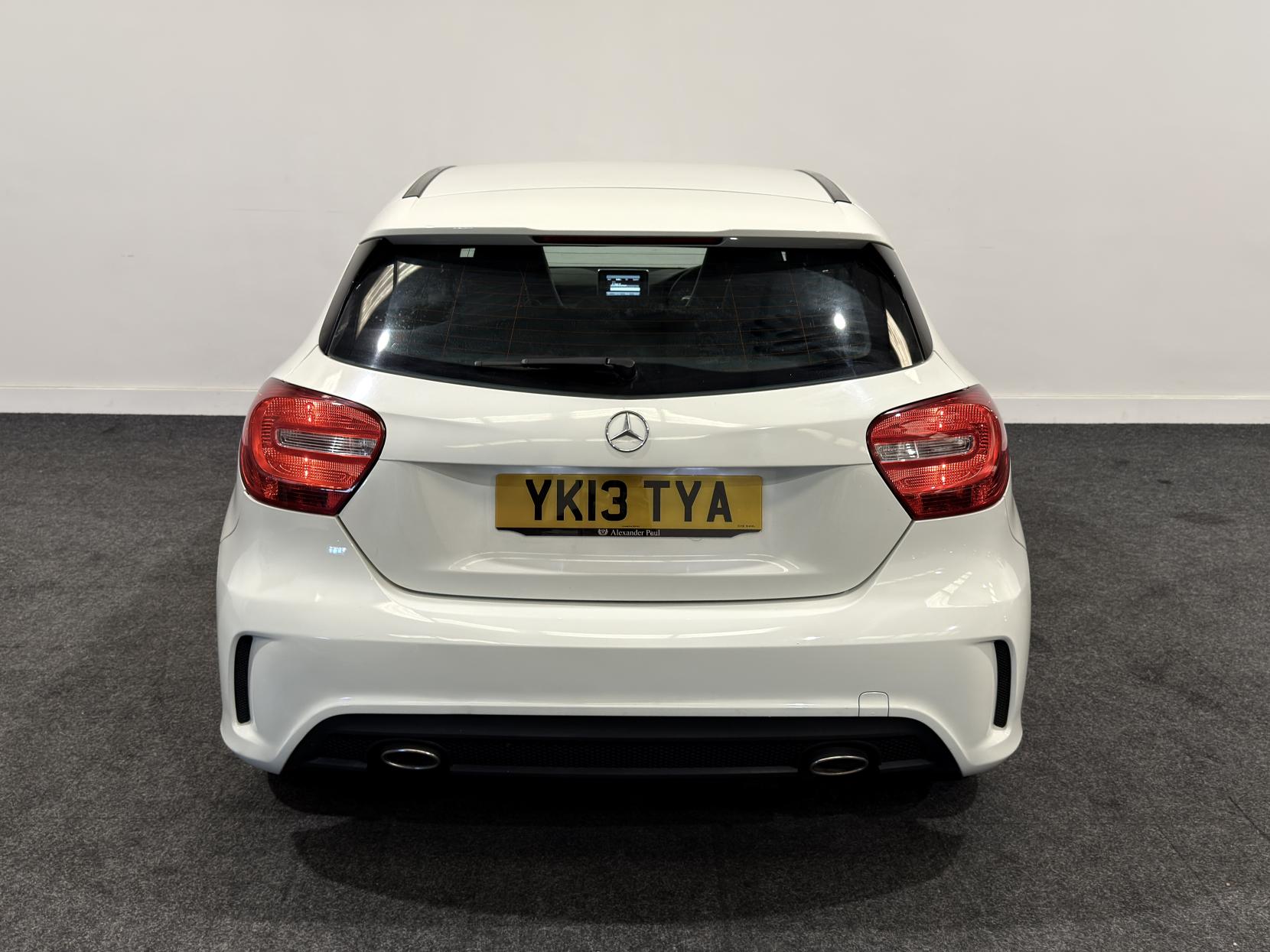 Mercedes-Benz A Class 1.5 A180 CDI BlueEfficiency AMG Sport Hatchback 5dr Diesel Manual Euro 5 (s/s) (109 ps)