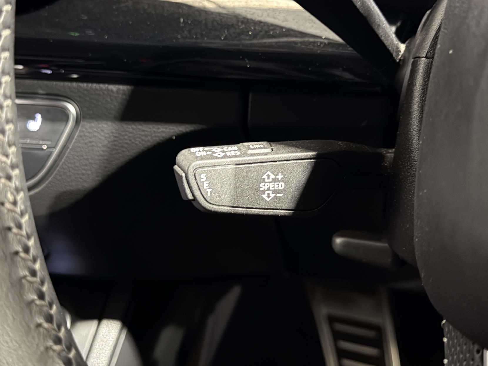 Audi Q5 2.0 TDI 40 Black Edition SUV 5dr Diesel S Tronic quattro Euro 6 (s/s) (190 ps)