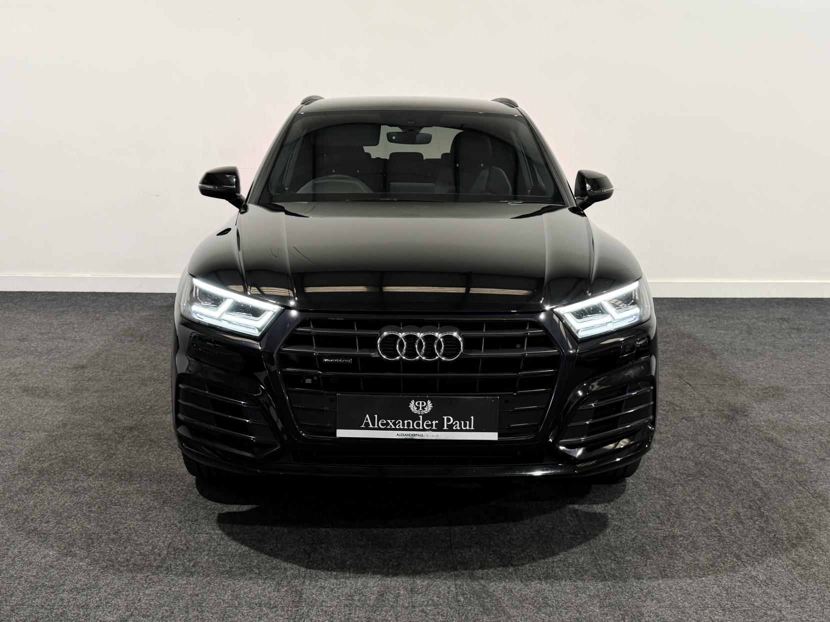Audi Q5 2.0 TDI 40 Black Edition SUV 5dr Diesel S Tronic quattro Euro 6 (s/s) (190 ps)