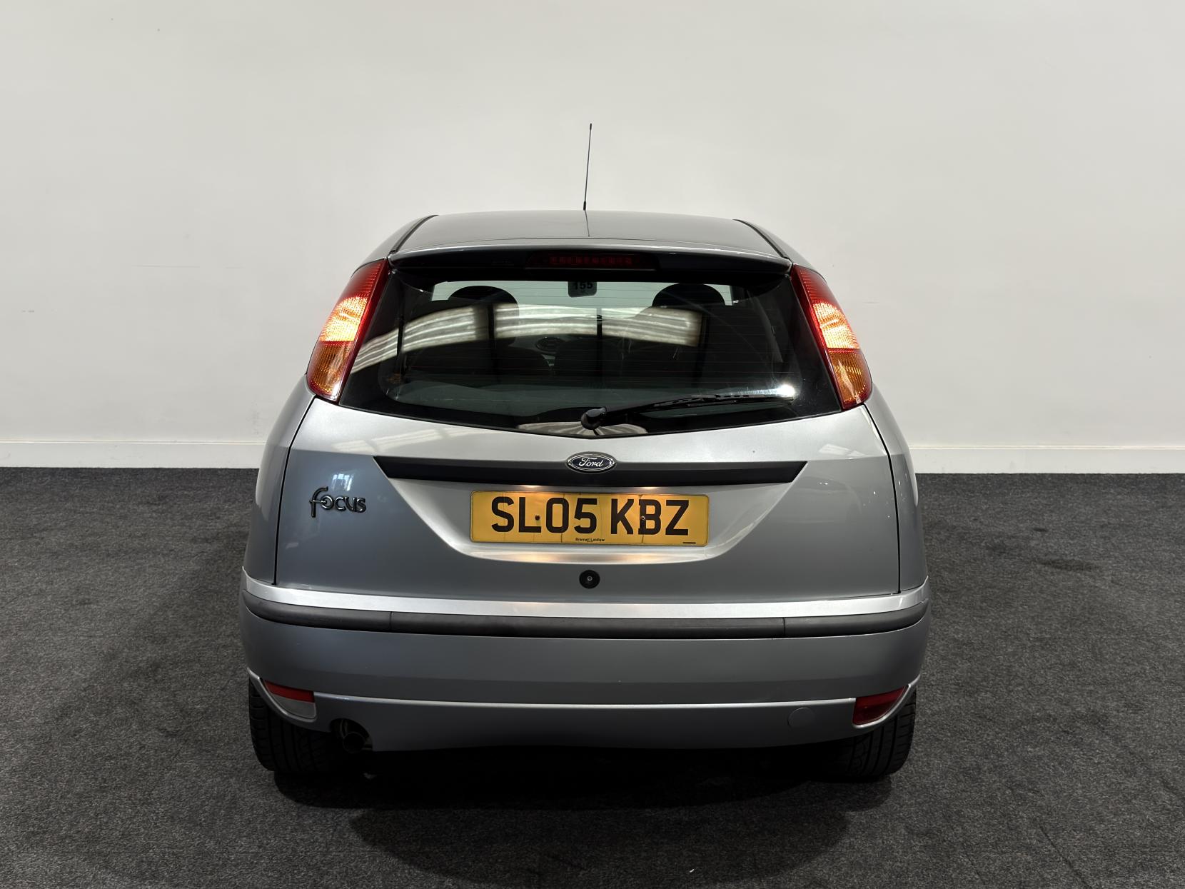 Ford Focus 1.6i 16v Edge Hatchback 5dr Petrol Manual (165 g/km, 99 bhp)
