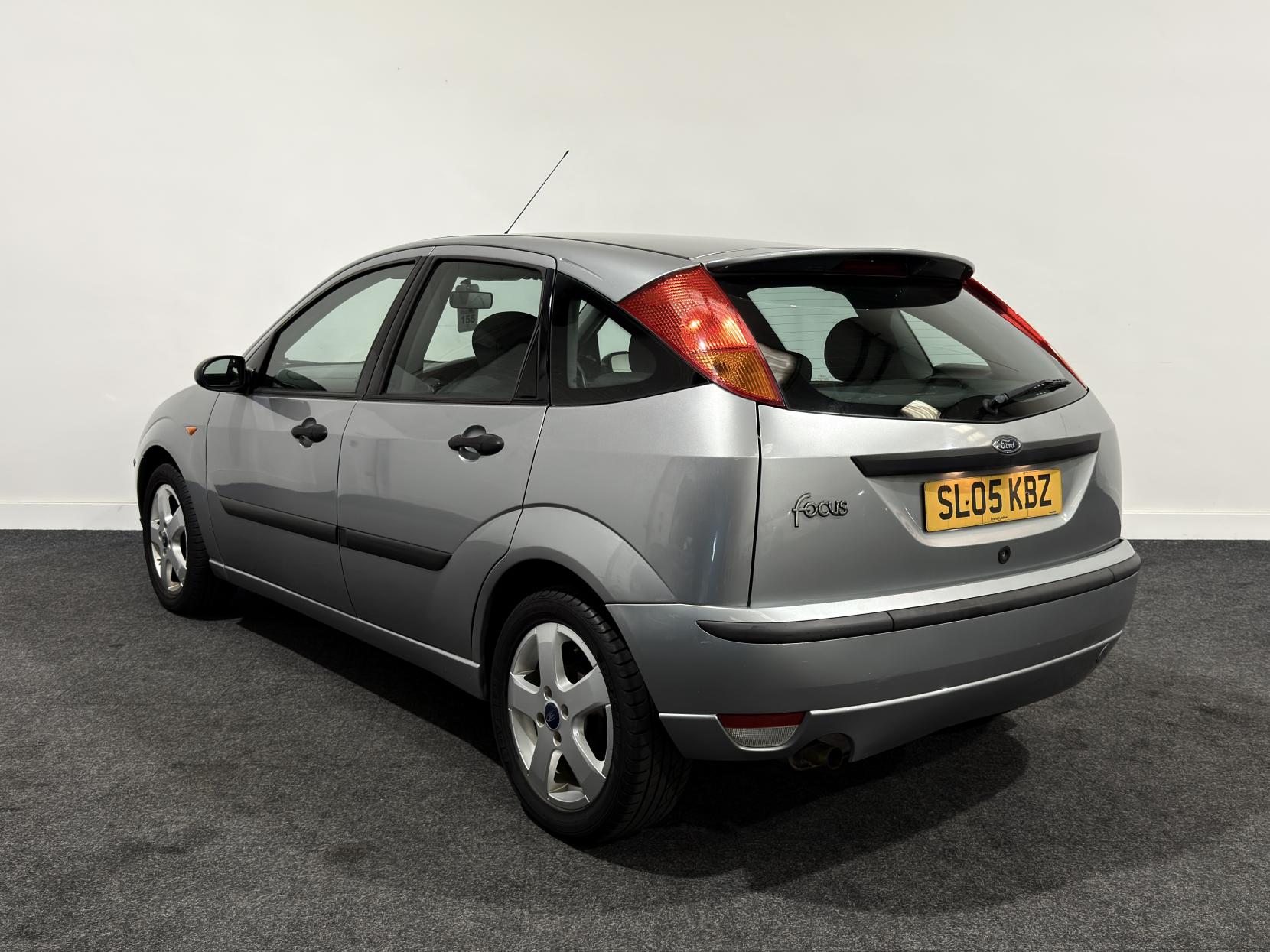 Ford Focus 1.6i 16v Edge Hatchback 5dr Petrol Manual (165 g/km, 99 bhp)