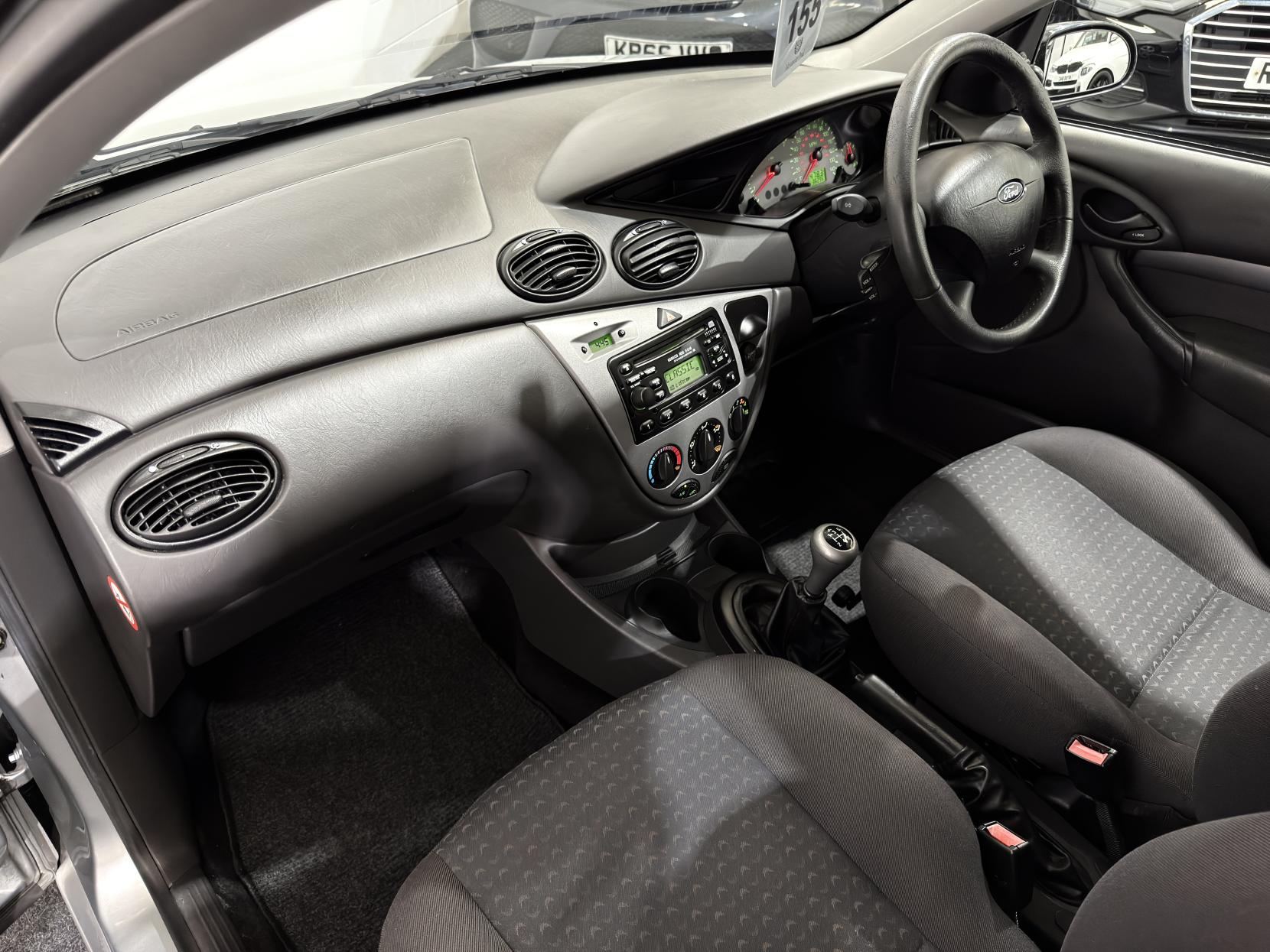 Ford Focus 1.6i 16v Edge Hatchback 5dr Petrol Manual (165 g/km, 99 bhp)