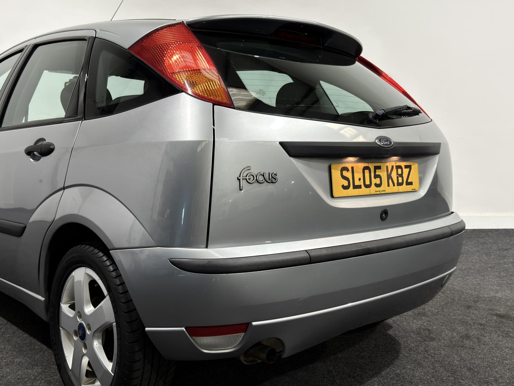 Ford Focus 1.6i 16v Edge Hatchback 5dr Petrol Manual (165 g/km, 99 bhp)