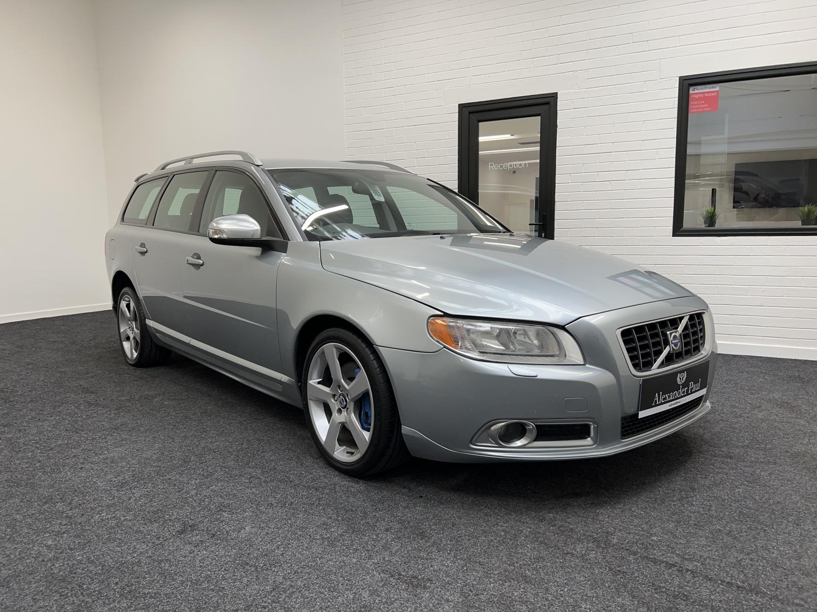 Volvo V70 2.4 D5 SE Sport Estate 5dr Diesel Geartronic Euro 4 (185 ps)