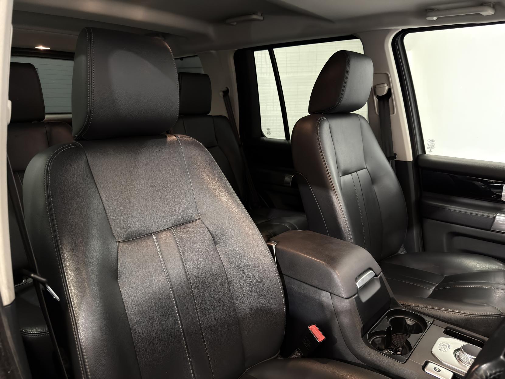 Land Rover Discovery 4 3.0 SD V6 Graphite SUV 5dr Diesel Auto 4WD Euro 6 (s/s) (256 bhp)