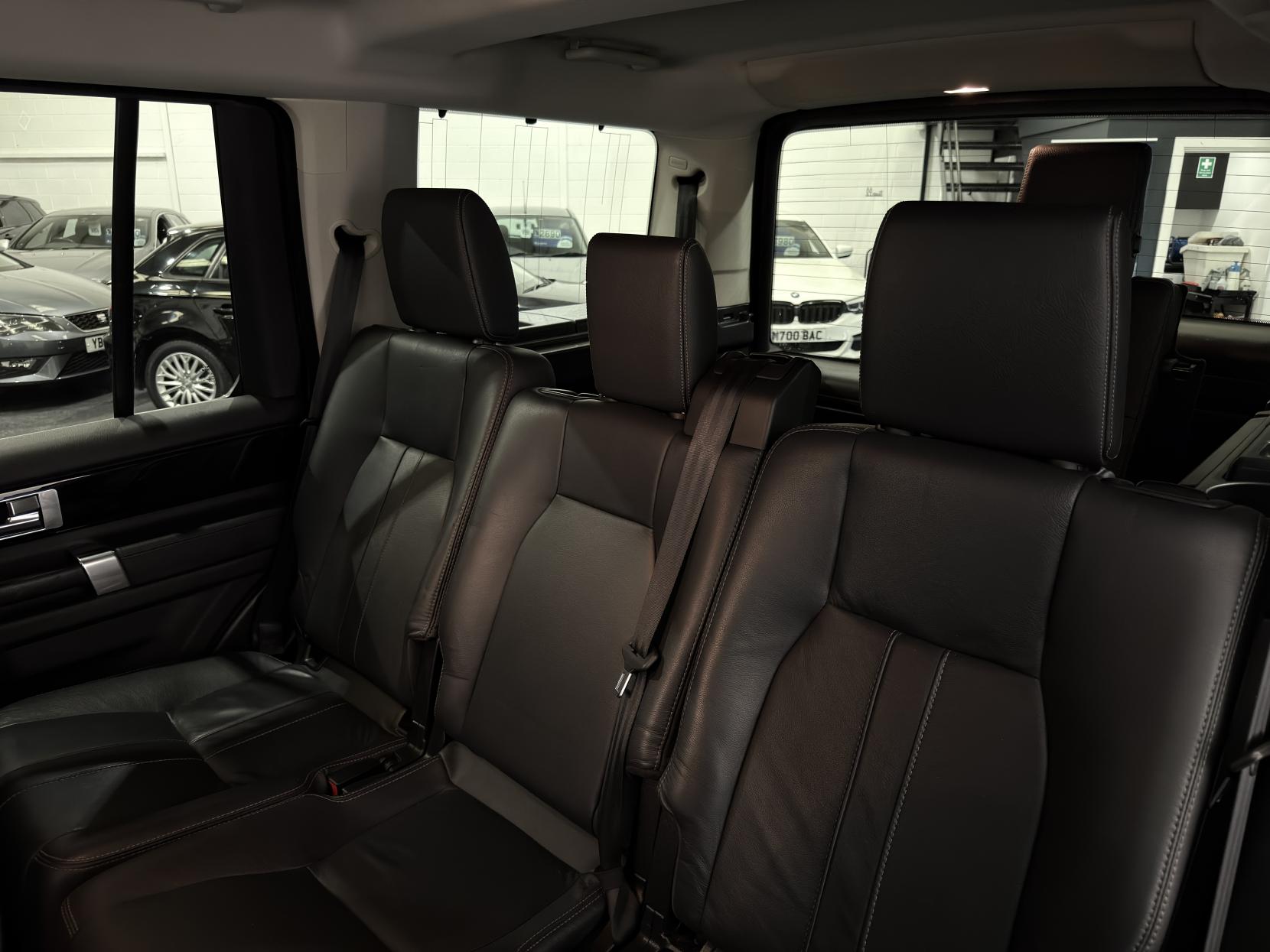 Land Rover Discovery 4 3.0 SD V6 Graphite SUV 5dr Diesel Auto 4WD Euro 6 (s/s) (256 bhp)
