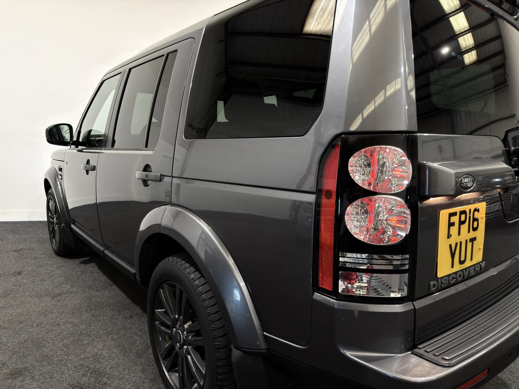 Land Rover Discovery 4 3.0 SD V6 Graphite SUV 5dr Diesel Auto 4WD Euro 6 (s/s) (256 bhp)