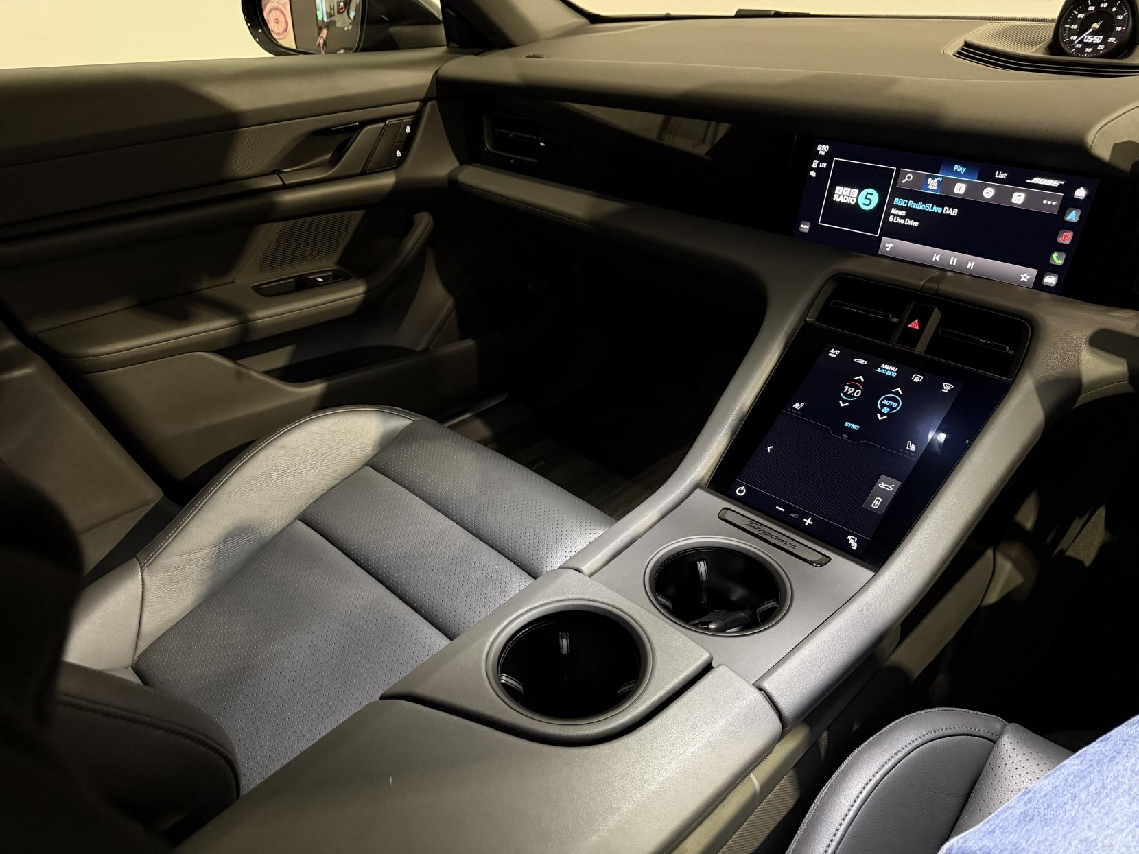 Porsche Taycan Performance Plus 93.4kWh 4S Sport Turismo 5dr Electric Auto 4WD (11kW Charger) (571 ps)