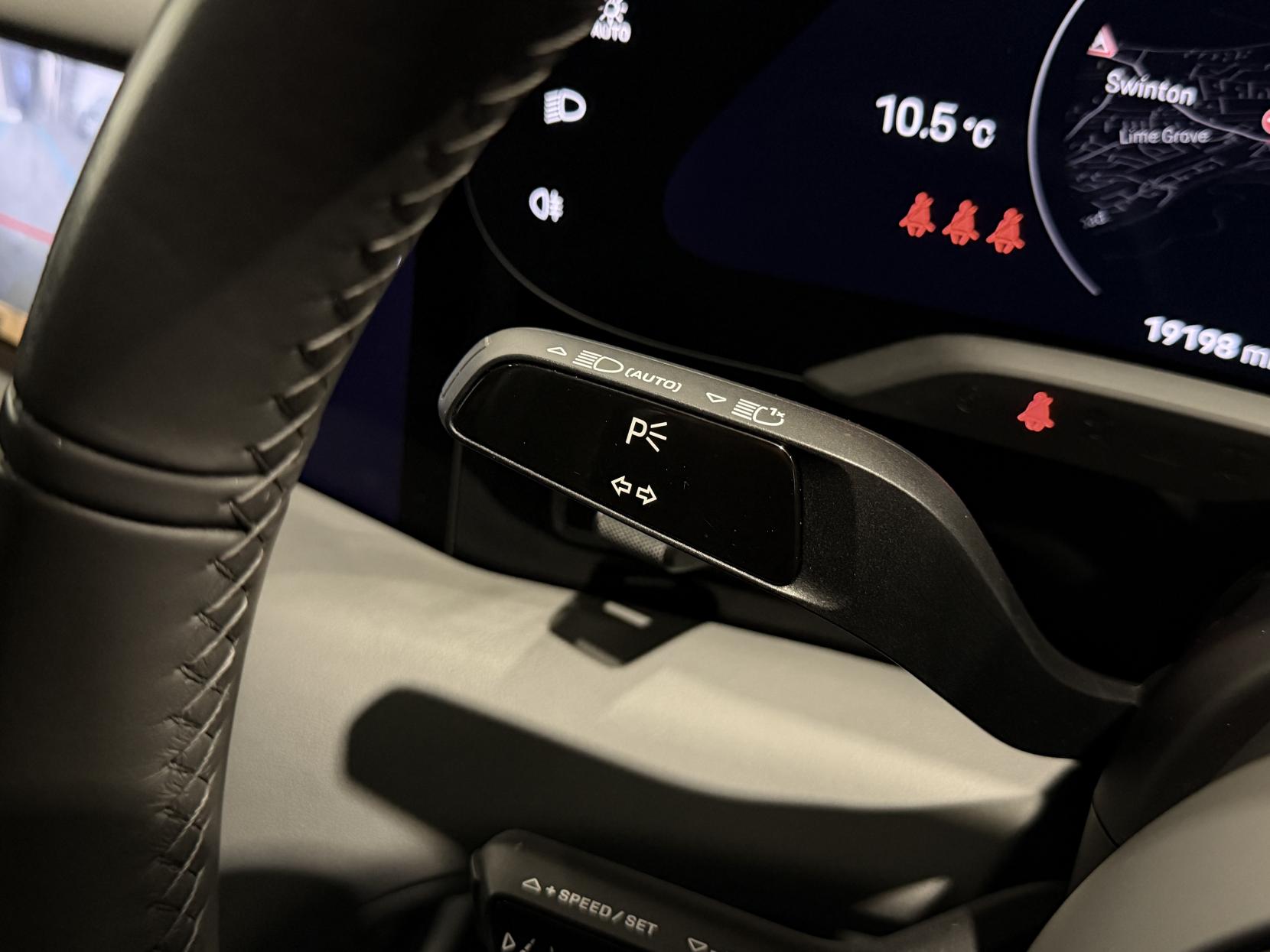 Porsche Taycan Performance Plus 93.4kWh 4S Sport Turismo 5dr Electric Auto 4WD (11kW Charger) (571 ps)