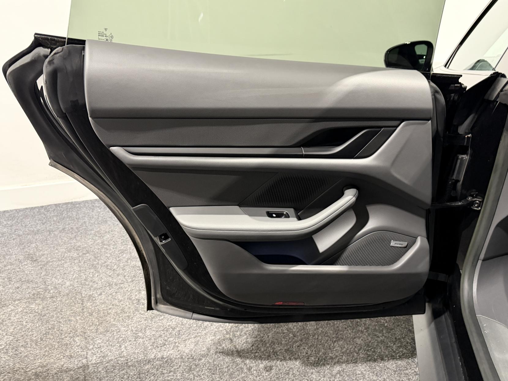 Porsche Taycan Performance Plus 93.4kWh 4S Sport Turismo 5dr Electric Auto 4WD (11kW Charger) (571 ps)