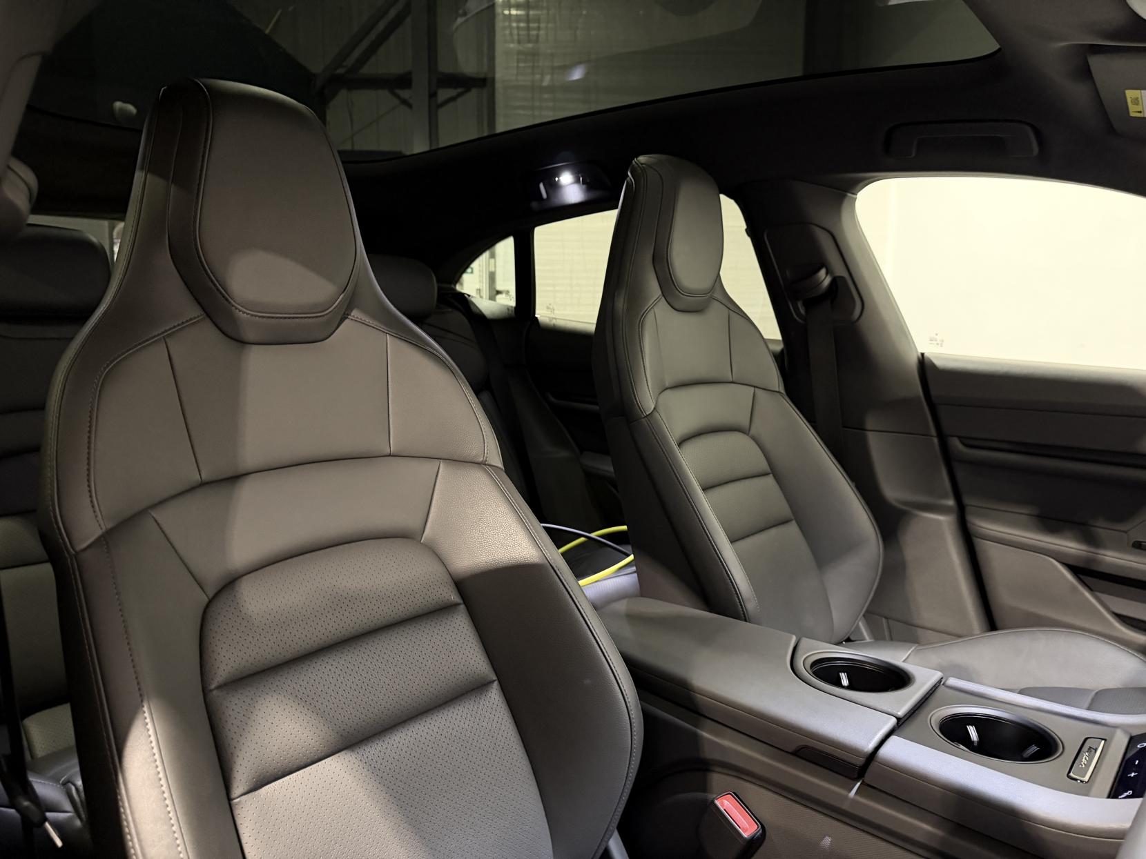 Porsche Taycan Performance Plus 93.4kWh 4S Sport Turismo 5dr Electric Auto 4WD (11kW Charger) (571 ps)