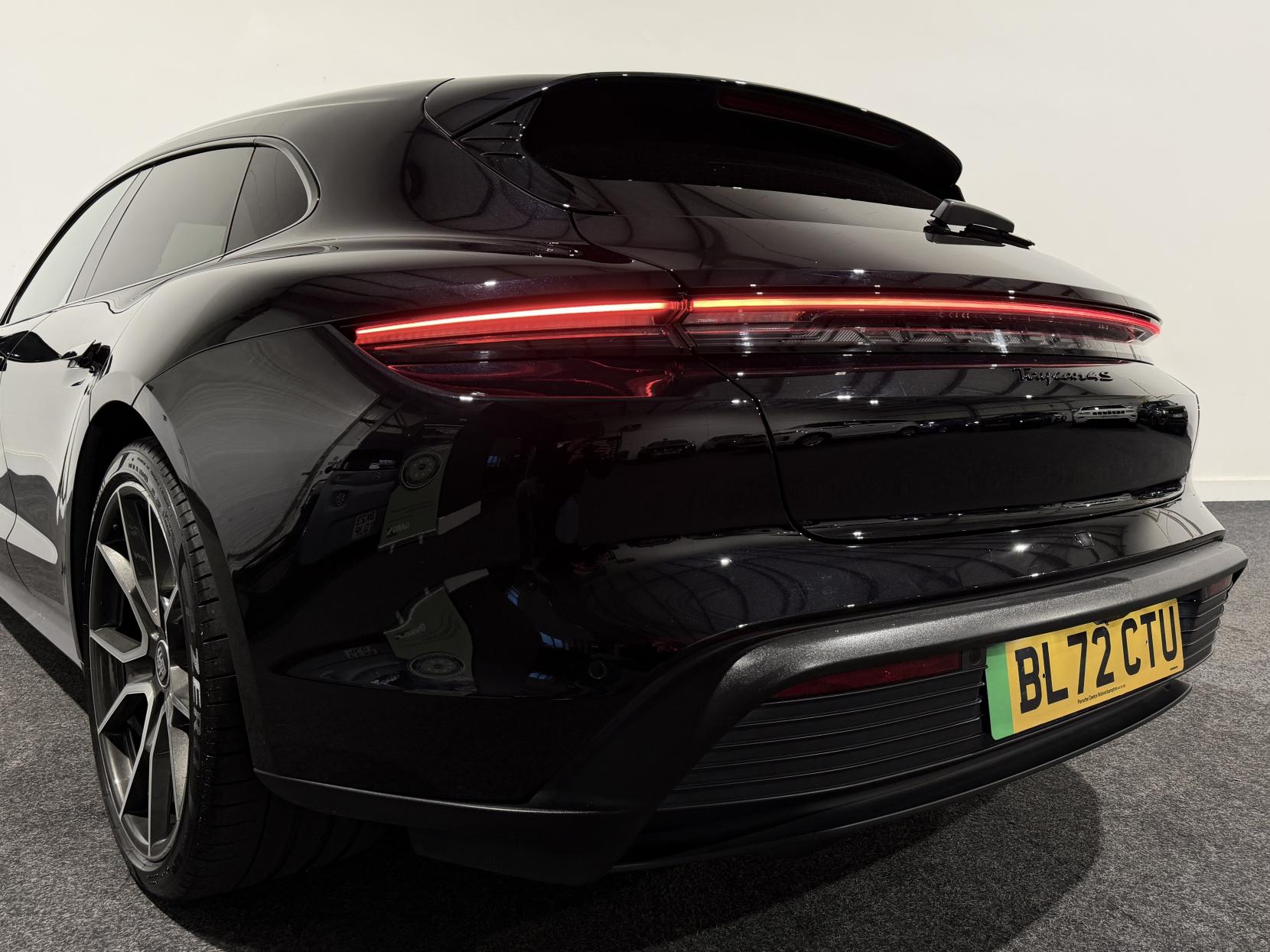 Porsche Taycan Performance Plus 93.4kWh 4S Sport Turismo 5dr Electric Auto 4WD (11kW Charger) (571 ps)
