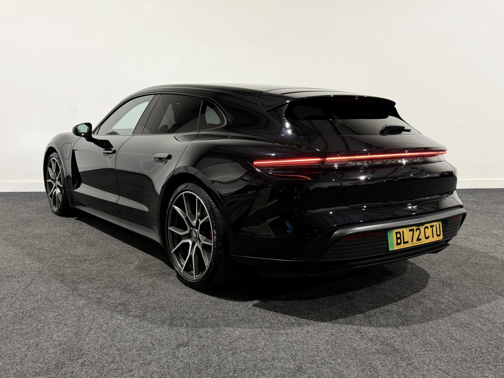 Porsche Taycan Performance Plus 93.4kWh 4S Sport Turismo 5dr Electric Auto 4WD (11kW Charger) (571 ps)