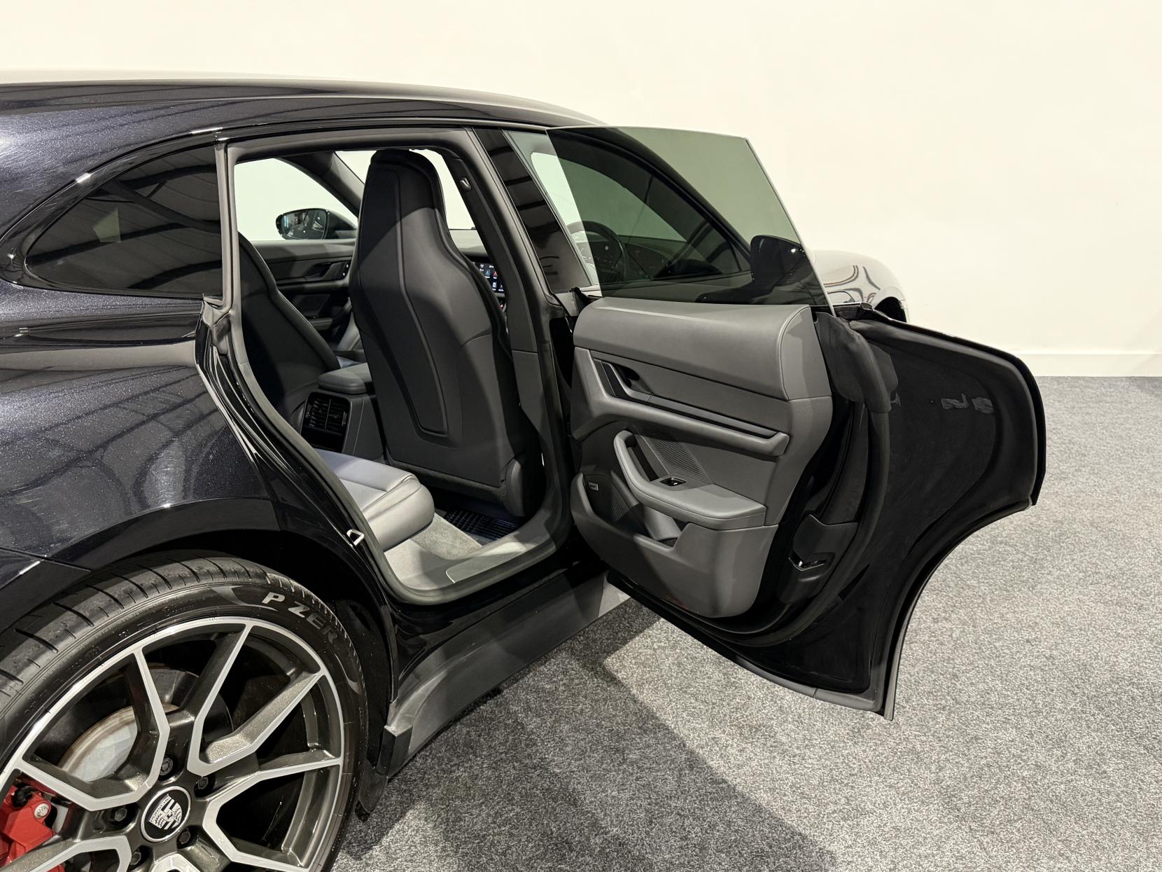 Porsche Taycan Performance Plus 93.4kWh 4S Sport Turismo 5dr Electric Auto 4WD (11kW Charger) (571 ps)