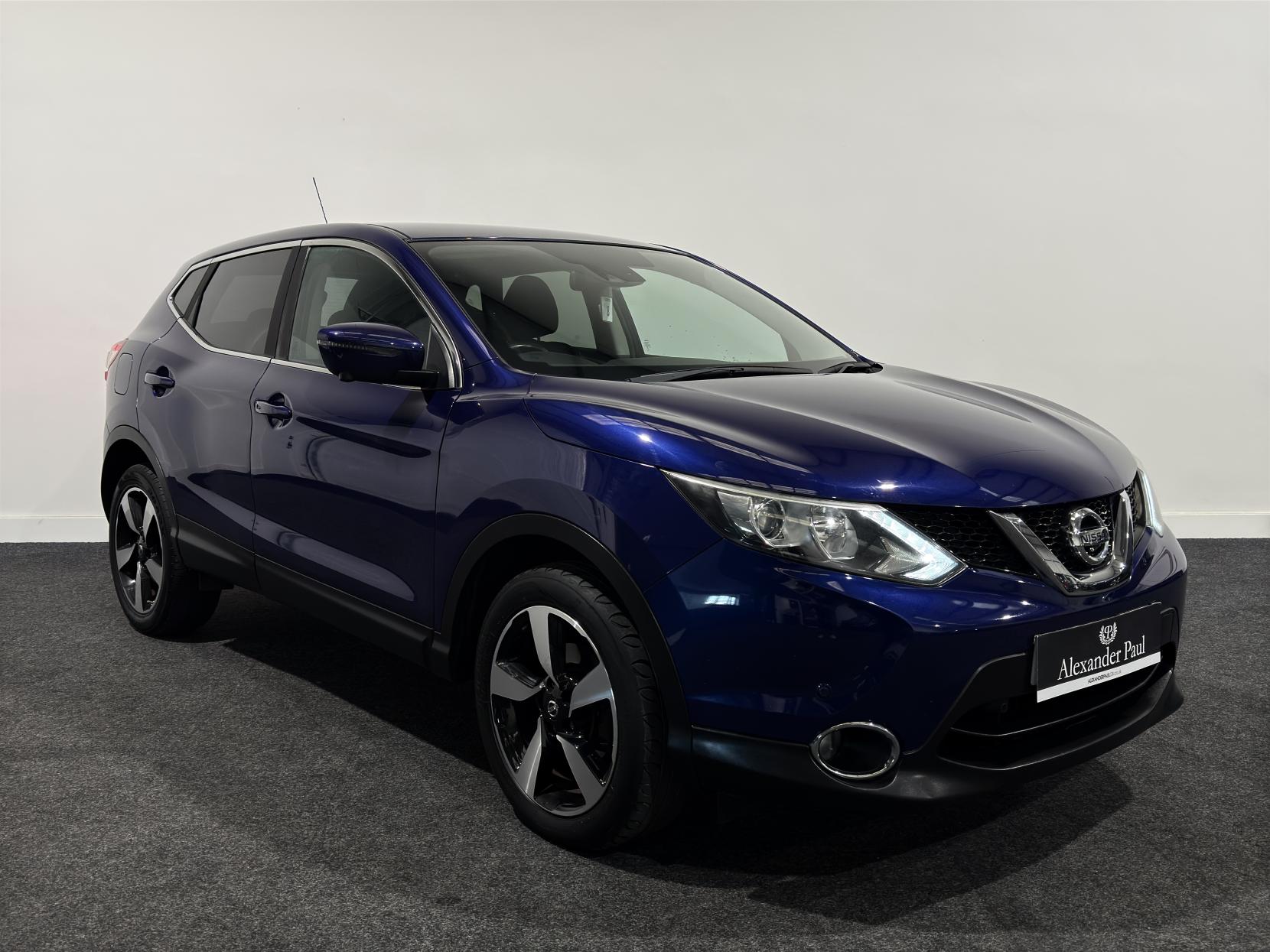 Nissan Qashqai 1.5 dCi n-tec SUV 5dr Diesel Manual 2WD Euro 5 (s/s) (110 ps)