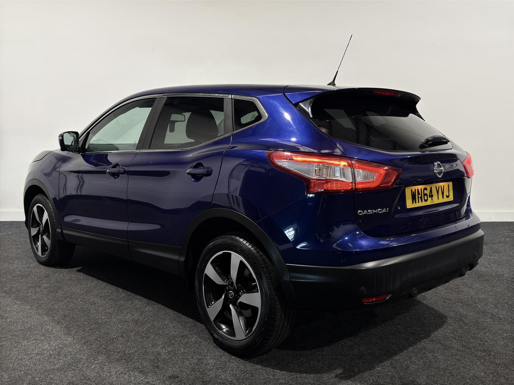 Nissan Qashqai 1.5 dCi n-tec SUV 5dr Diesel Manual 2WD Euro 5 (s/s) (110 ps)