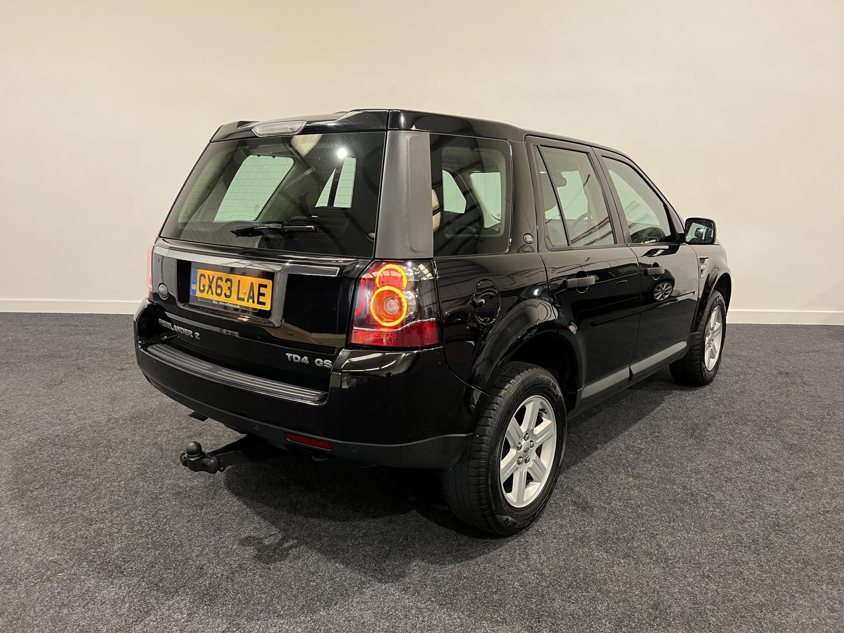 Land Rover Freelander 2 2.2 TD4 GS SUV 5dr Diesel Manual 4WD Euro 5 (s/s) (150 ps)