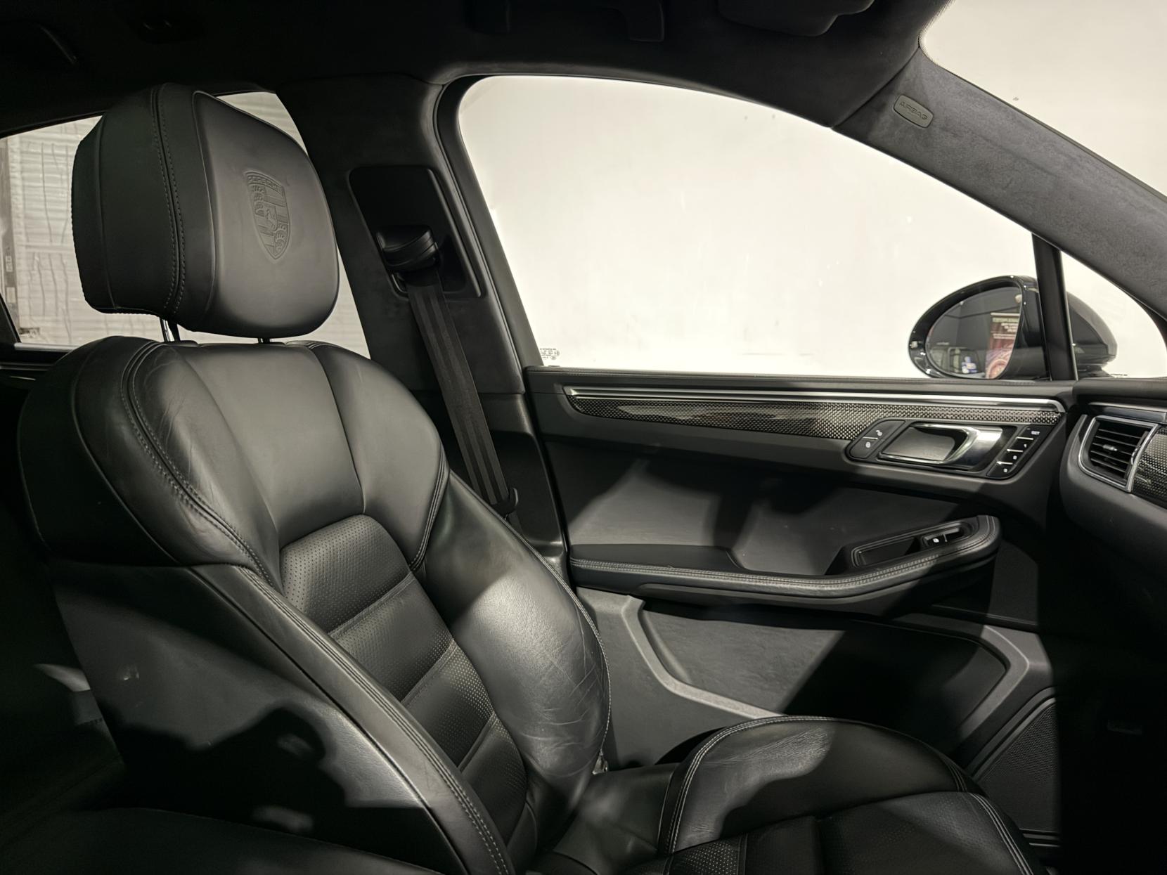 Porsche Macan 3.6T V6 Turbo SUV 5dr Petrol PDK 4WD Euro 6 (s/s) (400 ps)