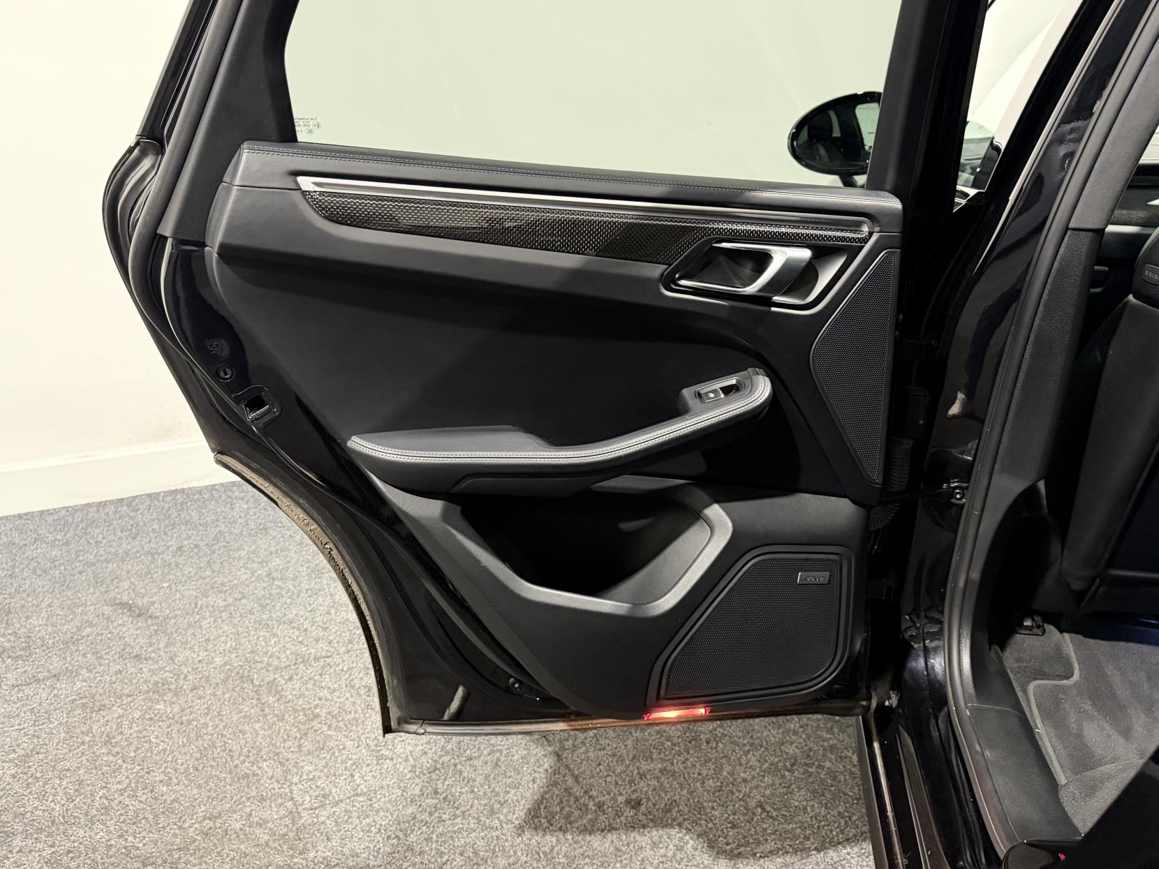 Porsche Macan 3.6T V6 Turbo SUV 5dr Petrol PDK 4WD Euro 6 (s/s) (400 ps)