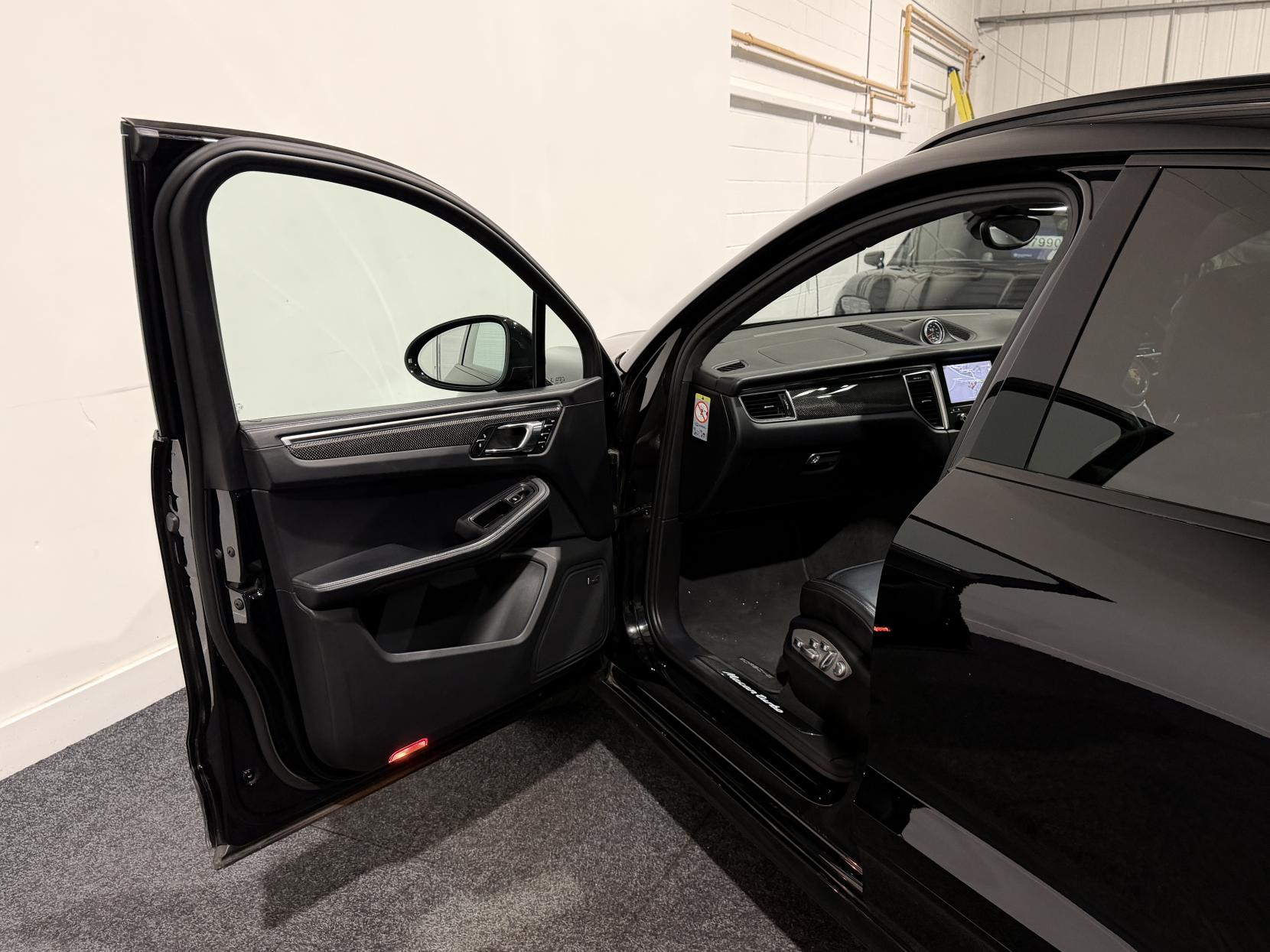 Porsche Macan 3.6T V6 Turbo SUV 5dr Petrol PDK 4WD Euro 6 (s/s) (400 ps)