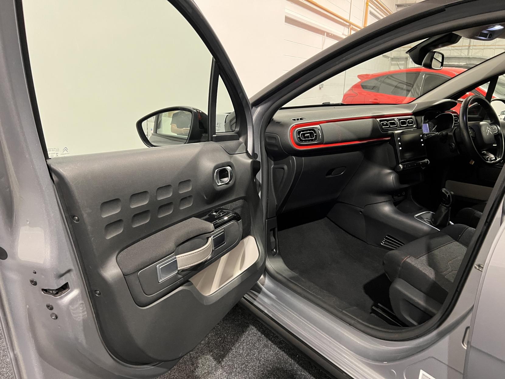 Citroen C3 1.2 PureTech Feel Nav Edition Hatchback 5dr Petrol Manual Euro 6 (82 ps)