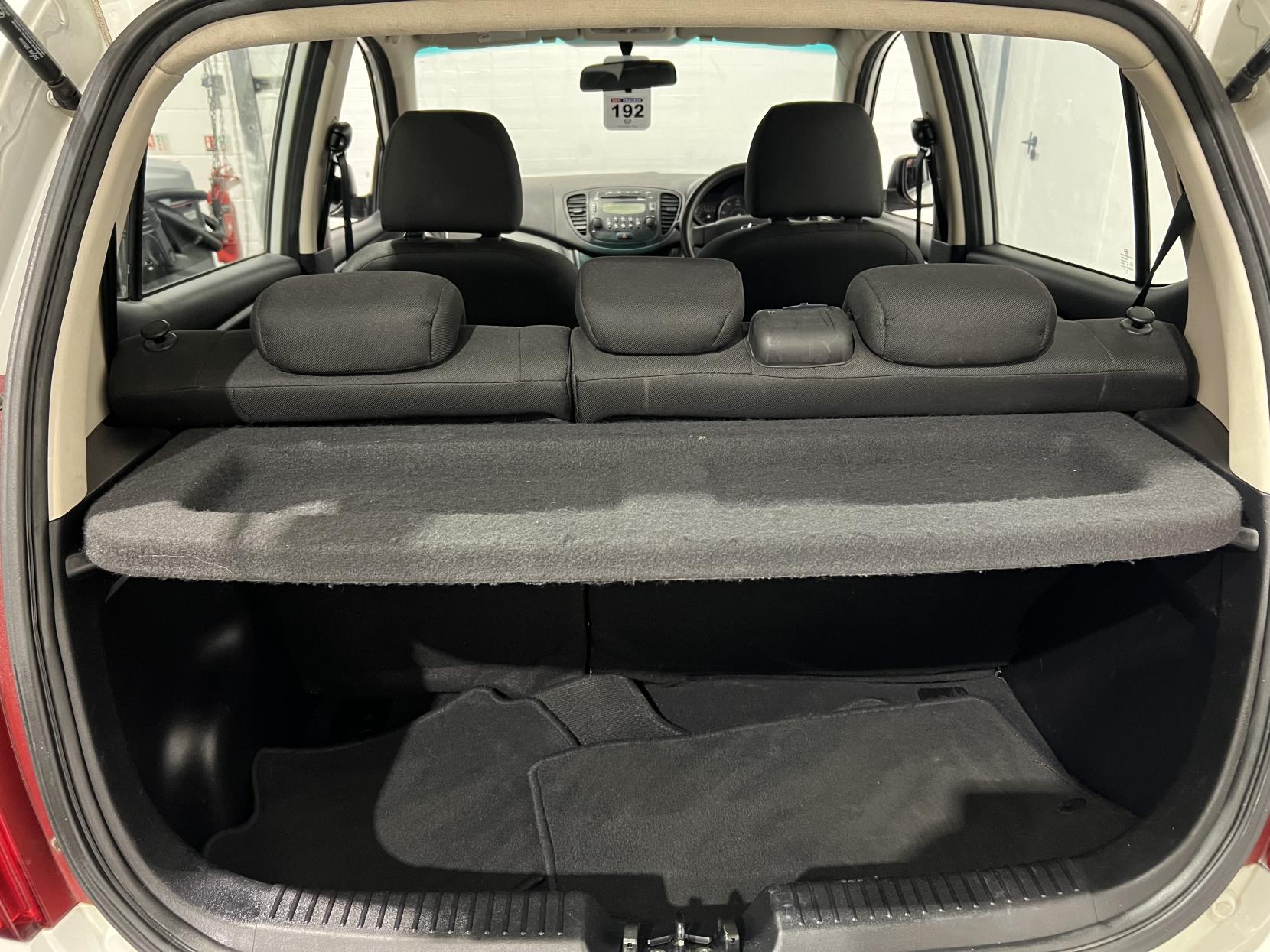 Hyundai i10 1.2 Classic Hatchback 5dr Petrol Manual Euro 5 (85 bhp)