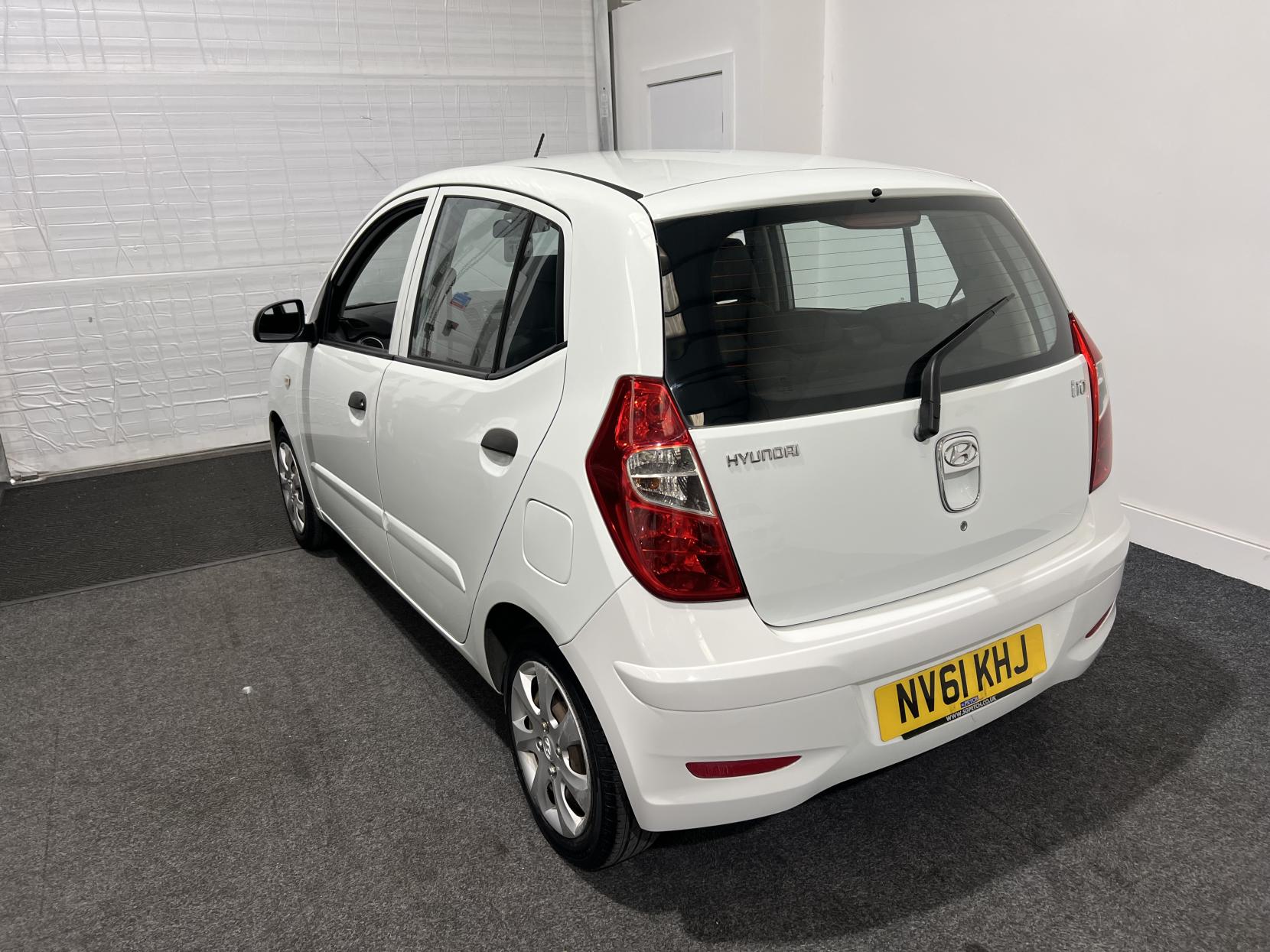 Hyundai i10 1.2 Classic Hatchback 5dr Petrol Manual Euro 5 (85 bhp)