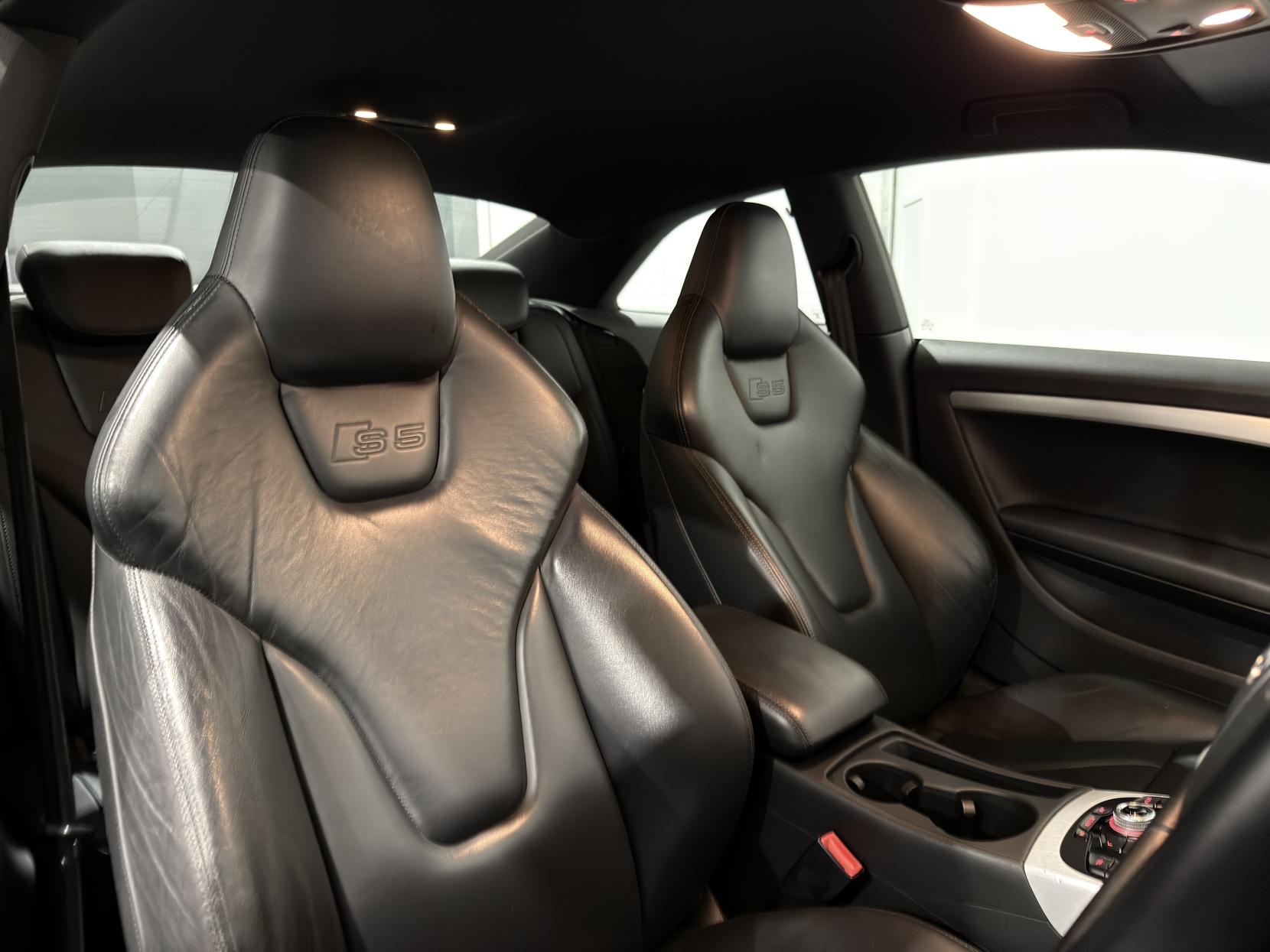 Audi S5 4.2 V8 Coupe 2dr Petrol Tiptronic quattro Euro 4 (354 ps)