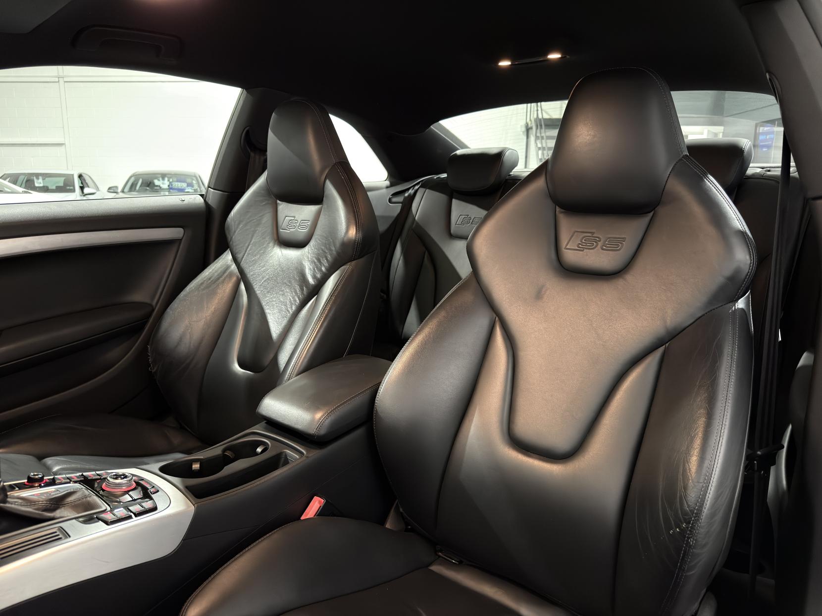 Audi S5 4.2 V8 Coupe 2dr Petrol Tiptronic quattro Euro 4 (354 ps)