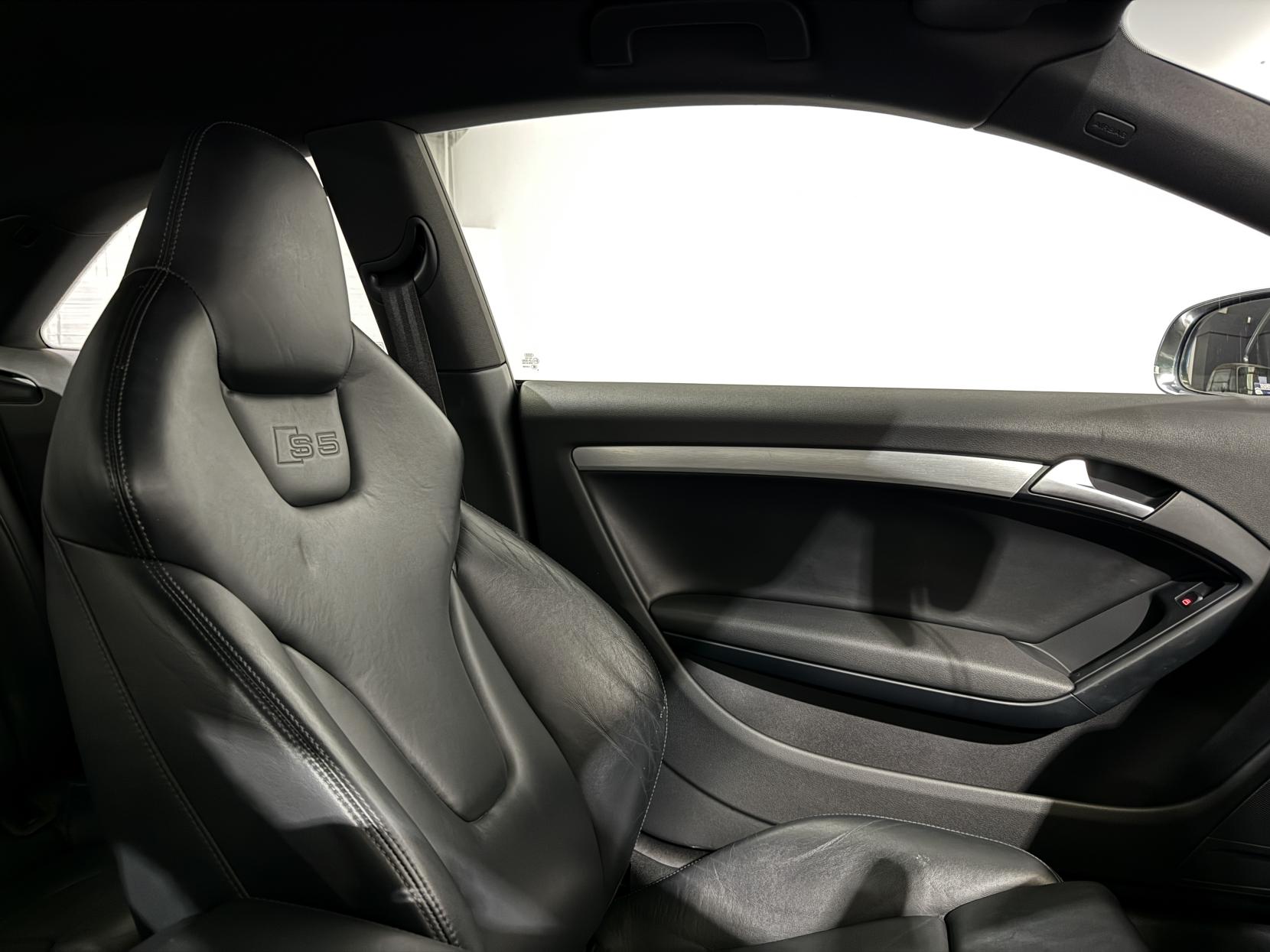 Audi S5 4.2 V8 Coupe 2dr Petrol Tiptronic quattro Euro 4 (354 ps)