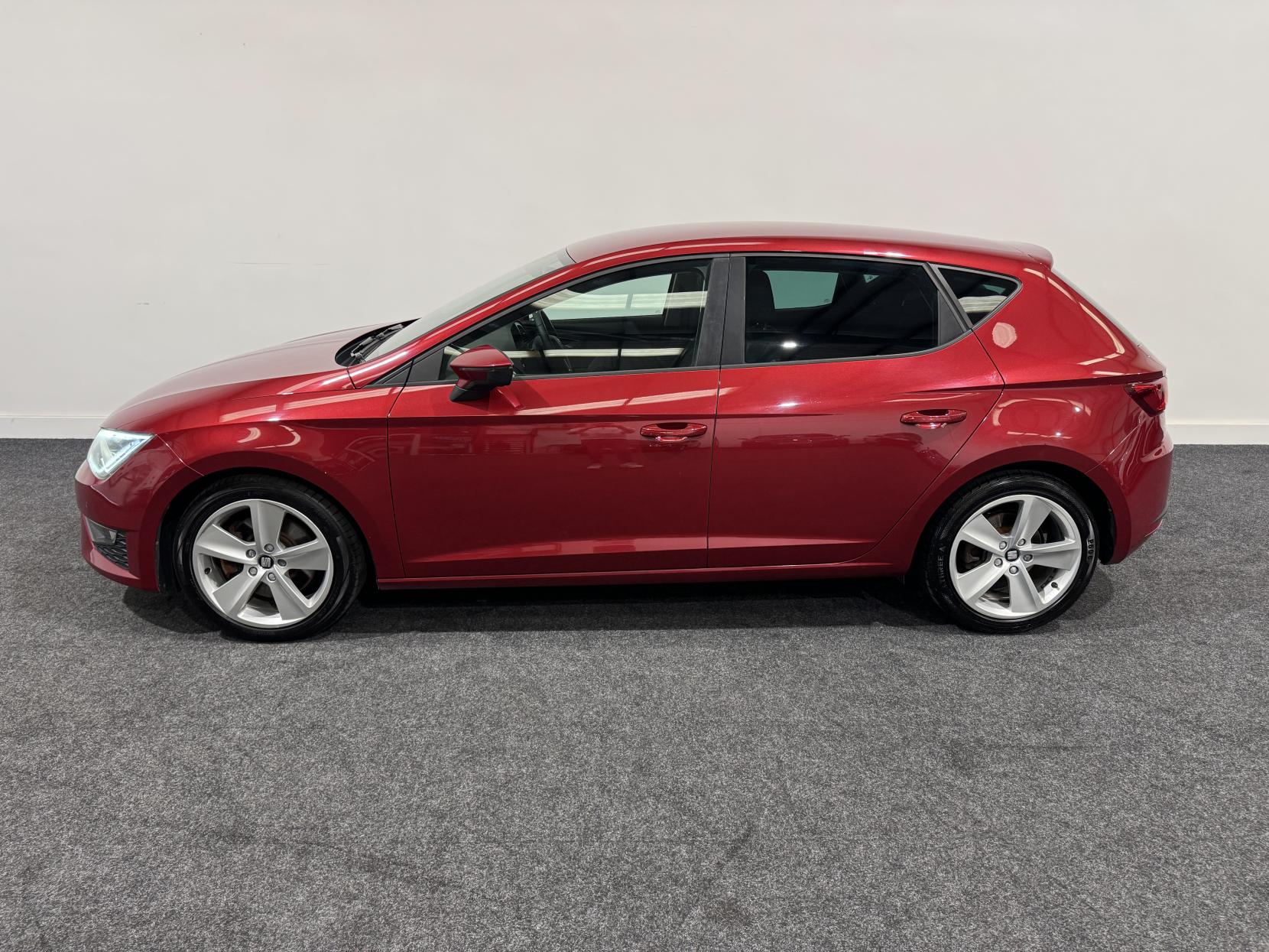 SEAT Leon 2.0 TDI CR FR Hatchback 5dr Diesel Manual Euro 5 (s/s) (184 ps)