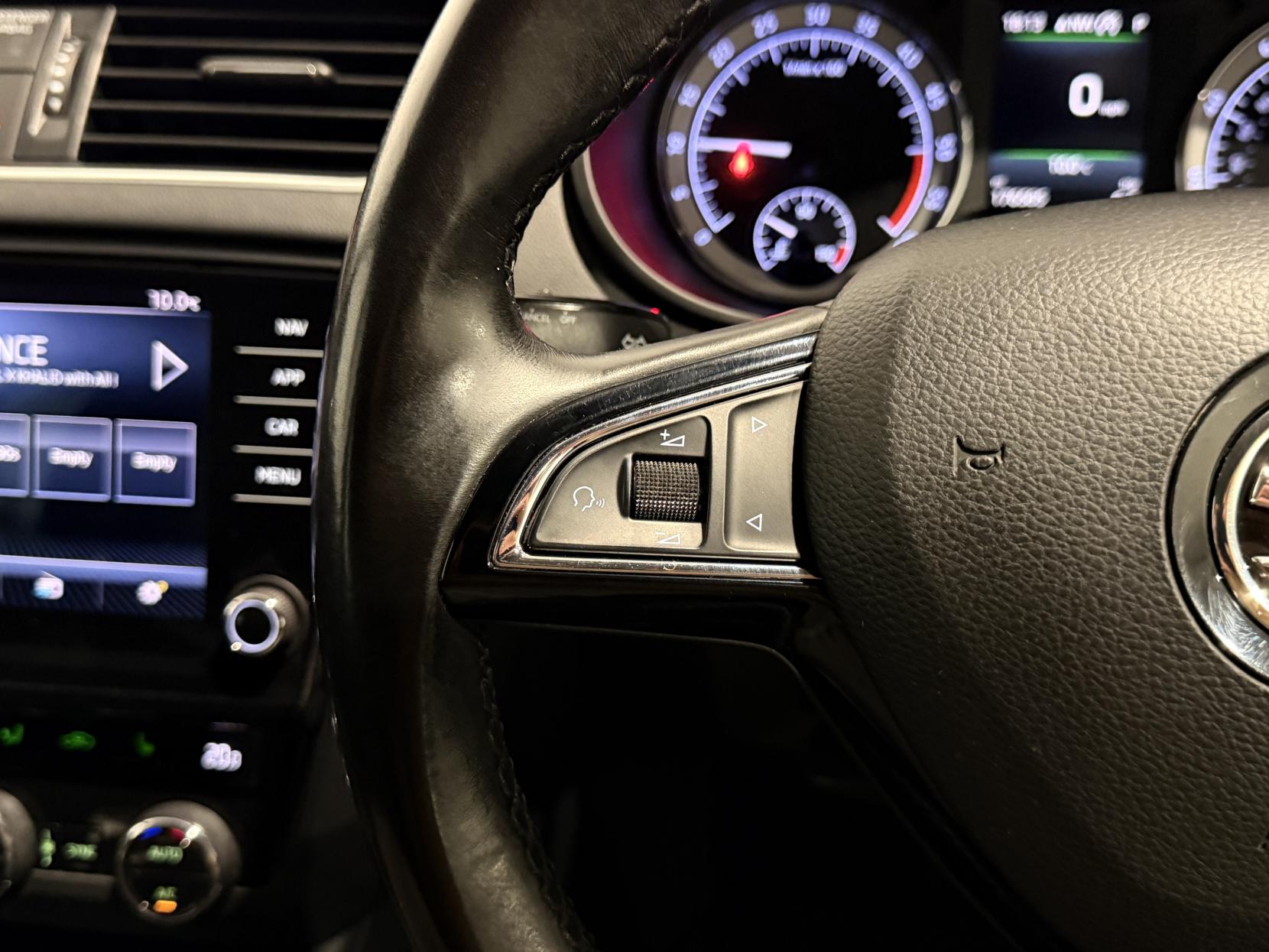 Skoda Octavia 2.0 TDI SE L Estate 5dr Diesel DSG Euro 6 (s/s) (150 ps)