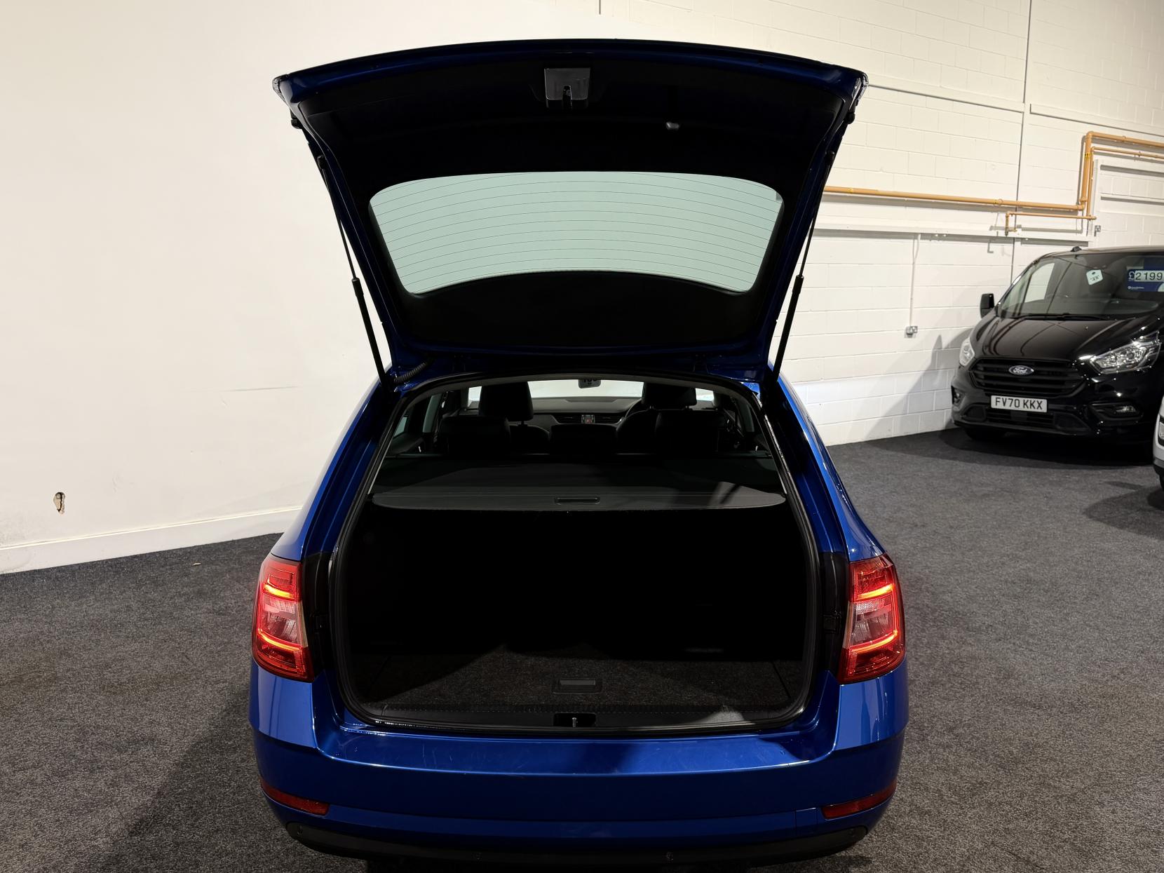 Skoda Octavia 2.0 TDI SE L Estate 5dr Diesel DSG Euro 6 (s/s) (150 ps)