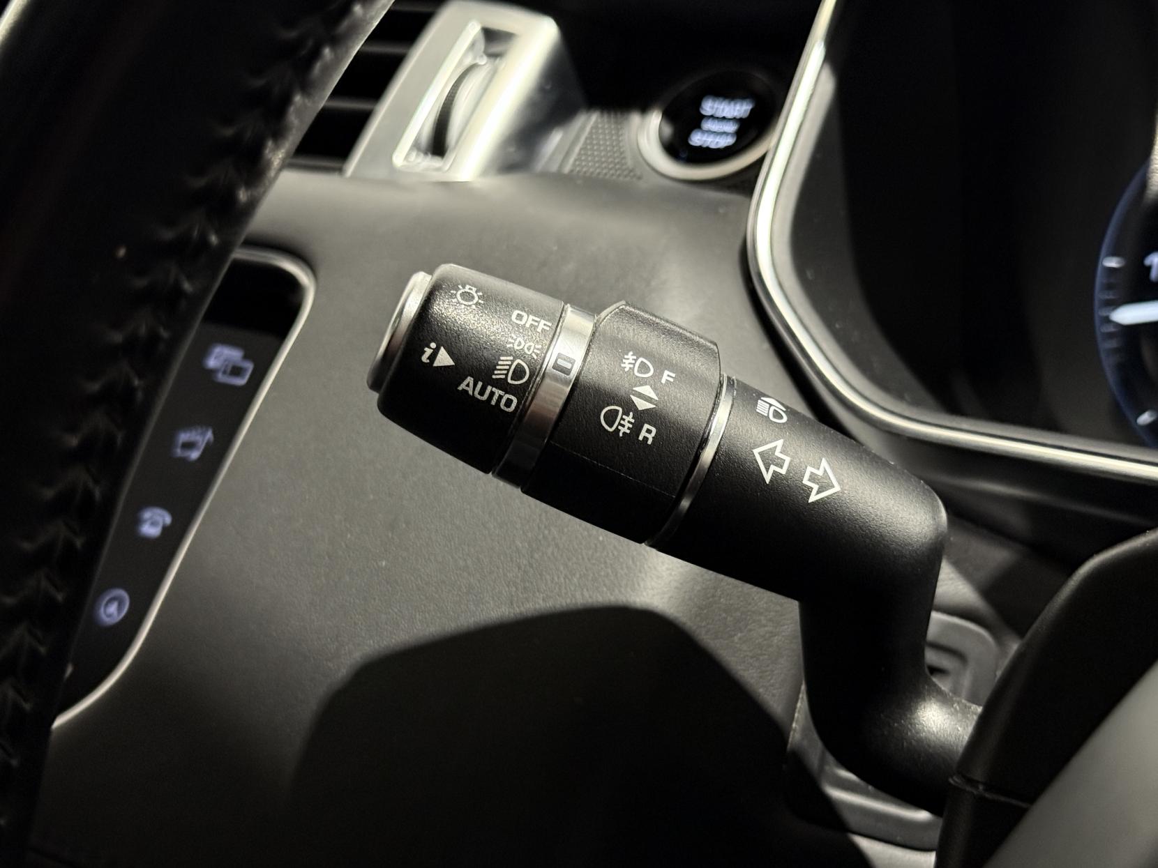 Land Rover Range Rover Sport 4.4 SD V8 Autobiography Dynamic SUV 5dr Diesel Auto 4WD Euro 6 (s/s) (339 ps)