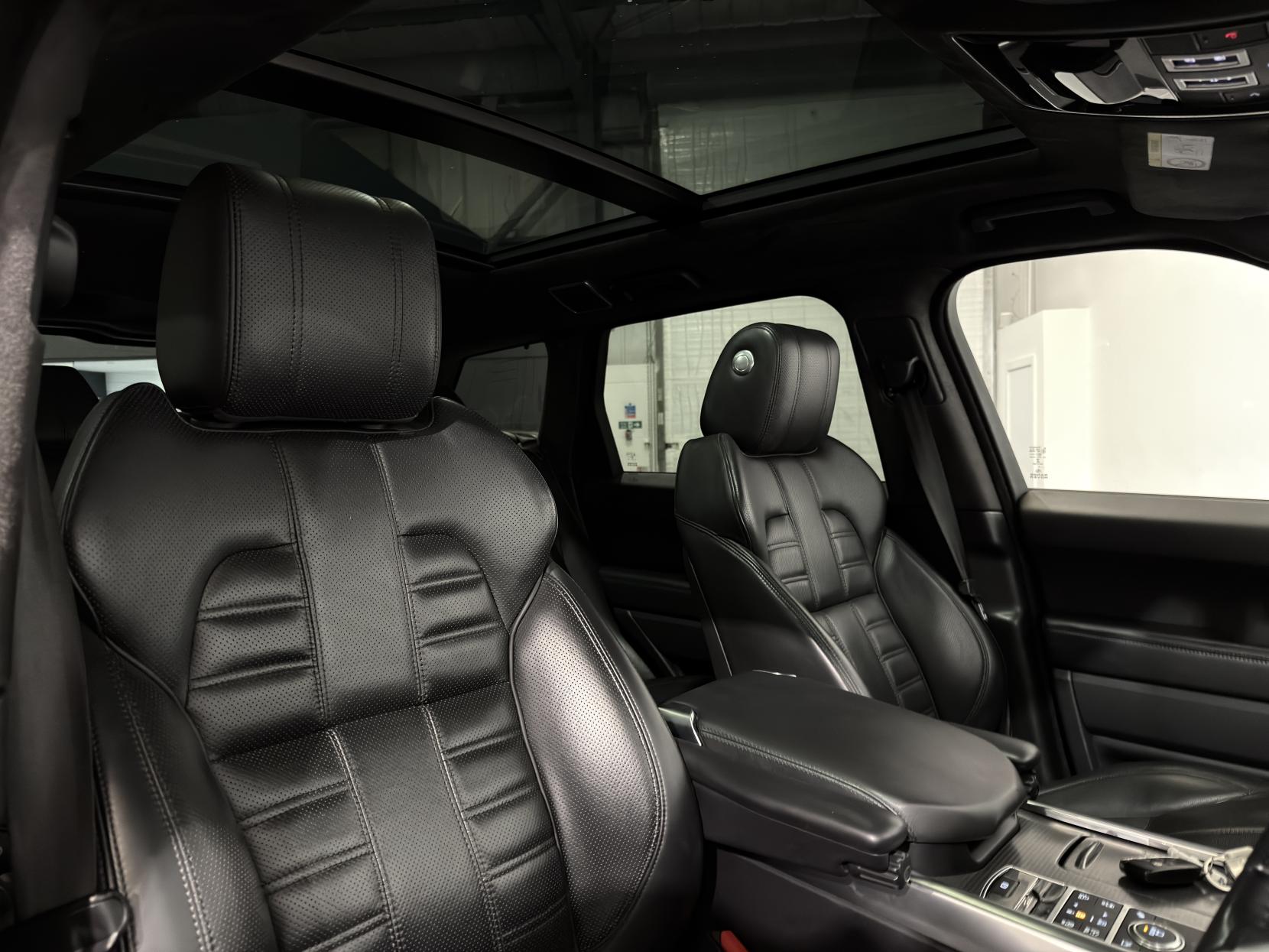 Land Rover Range Rover Sport 4.4 SD V8 Autobiography Dynamic SUV 5dr Diesel Auto 4WD Euro 6 (s/s) (339 ps)