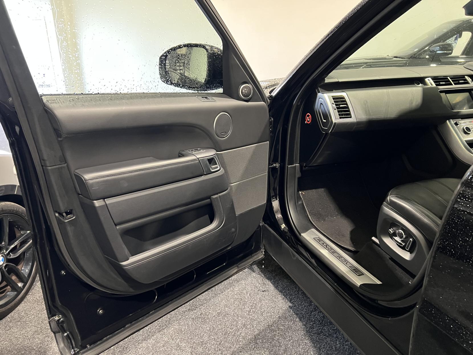Land Rover Range Rover Sport 4.4 SD V8 Autobiography Dynamic SUV 5dr Diesel Auto 4WD Euro 6 (s/s) (339 ps)
