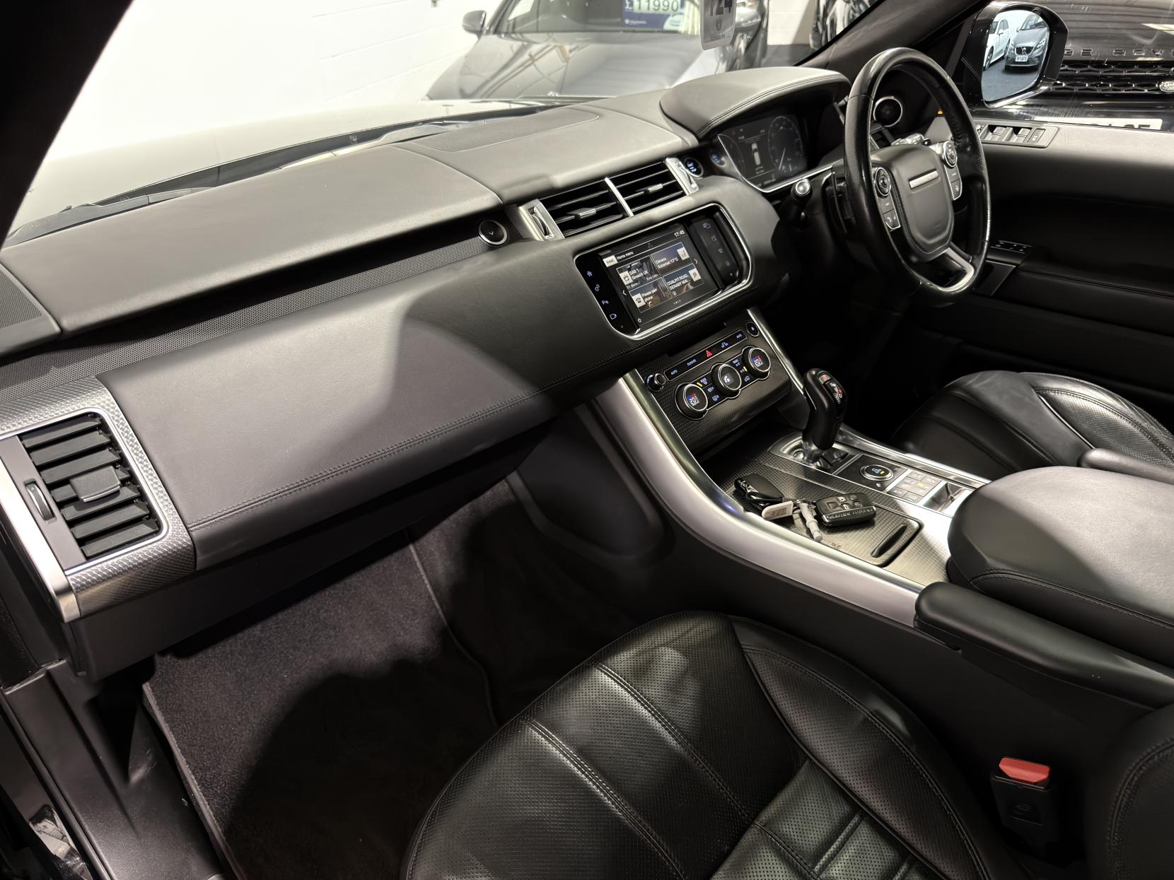 Land Rover Range Rover Sport 4.4 SD V8 Autobiography Dynamic SUV 5dr Diesel Auto 4WD Euro 6 (s/s) (339 ps)