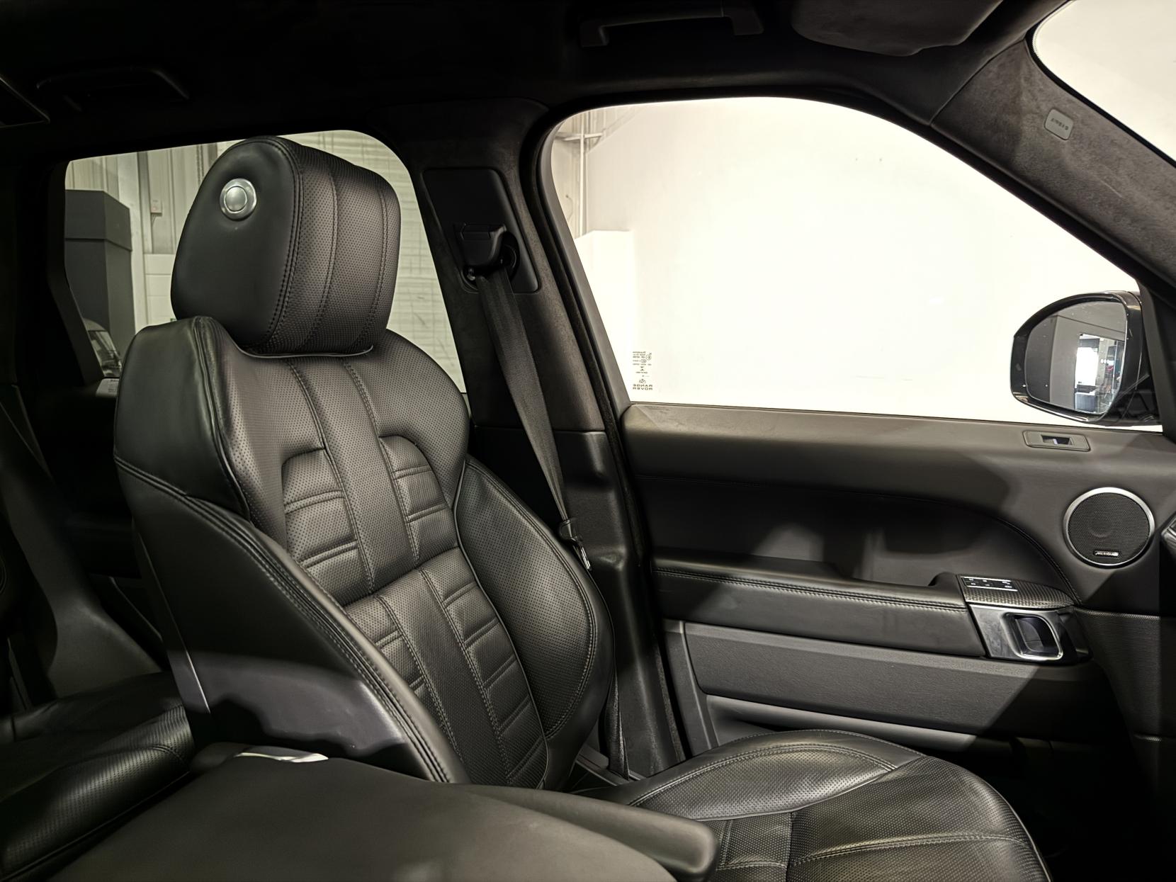 Land Rover Range Rover Sport 4.4 SD V8 Autobiography Dynamic SUV 5dr Diesel Auto 4WD Euro 6 (s/s) (339 ps)