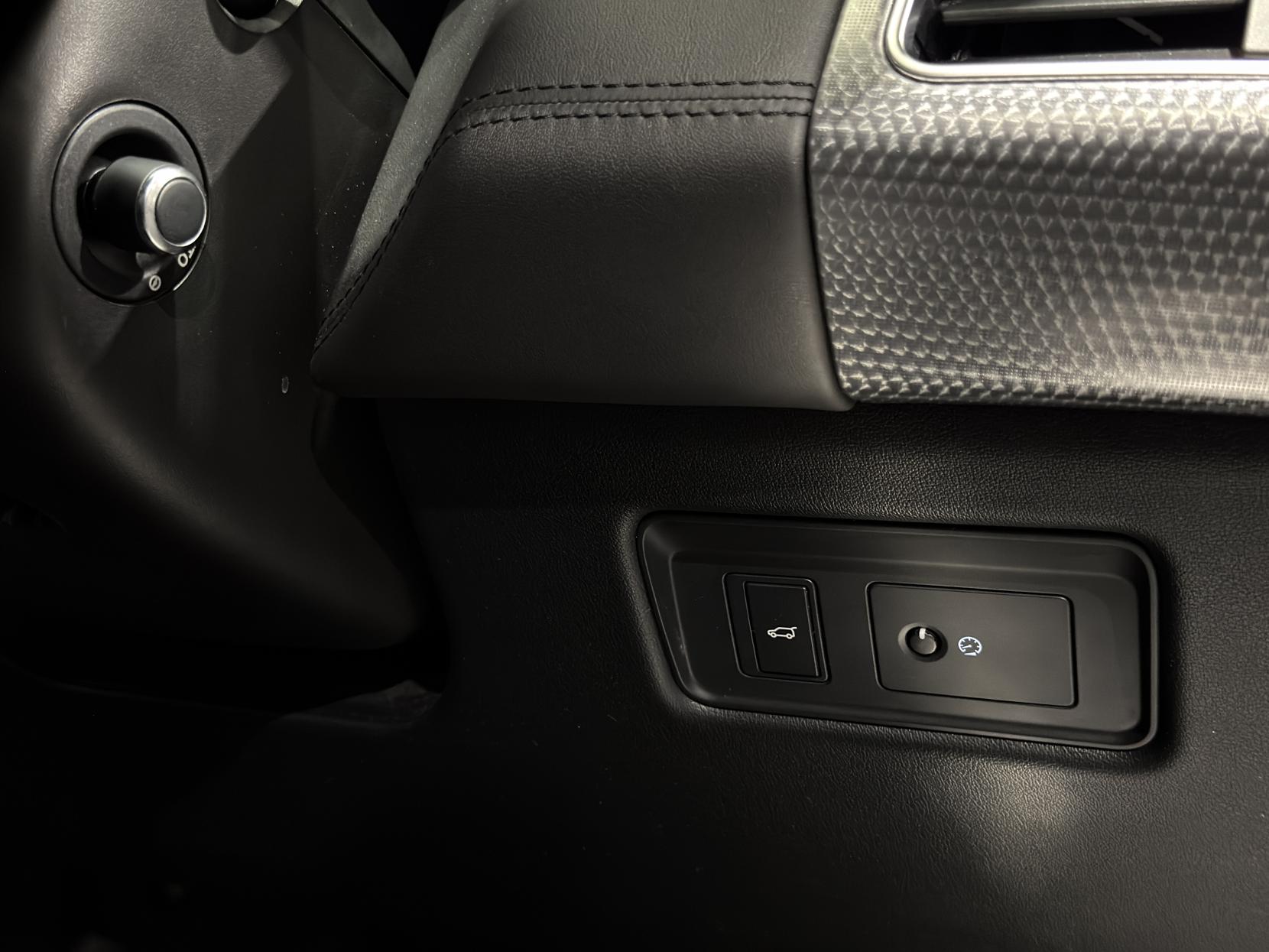 Land Rover Range Rover Sport 4.4 SD V8 Autobiography Dynamic SUV 5dr Diesel Auto 4WD Euro 6 (s/s) (339 ps)