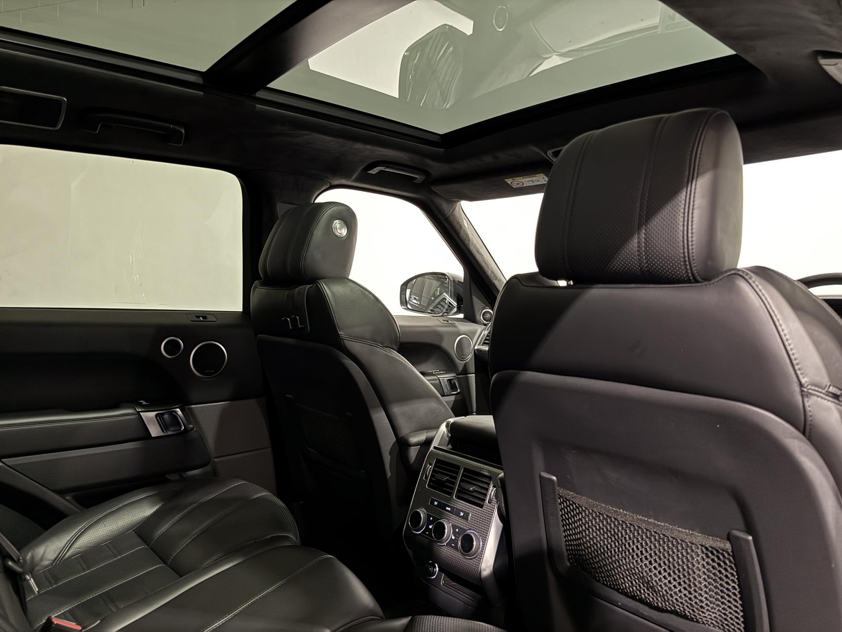 Land Rover Range Rover Sport 4.4 SD V8 Autobiography Dynamic SUV 5dr Diesel Auto 4WD Euro 6 (s/s) (339 ps)