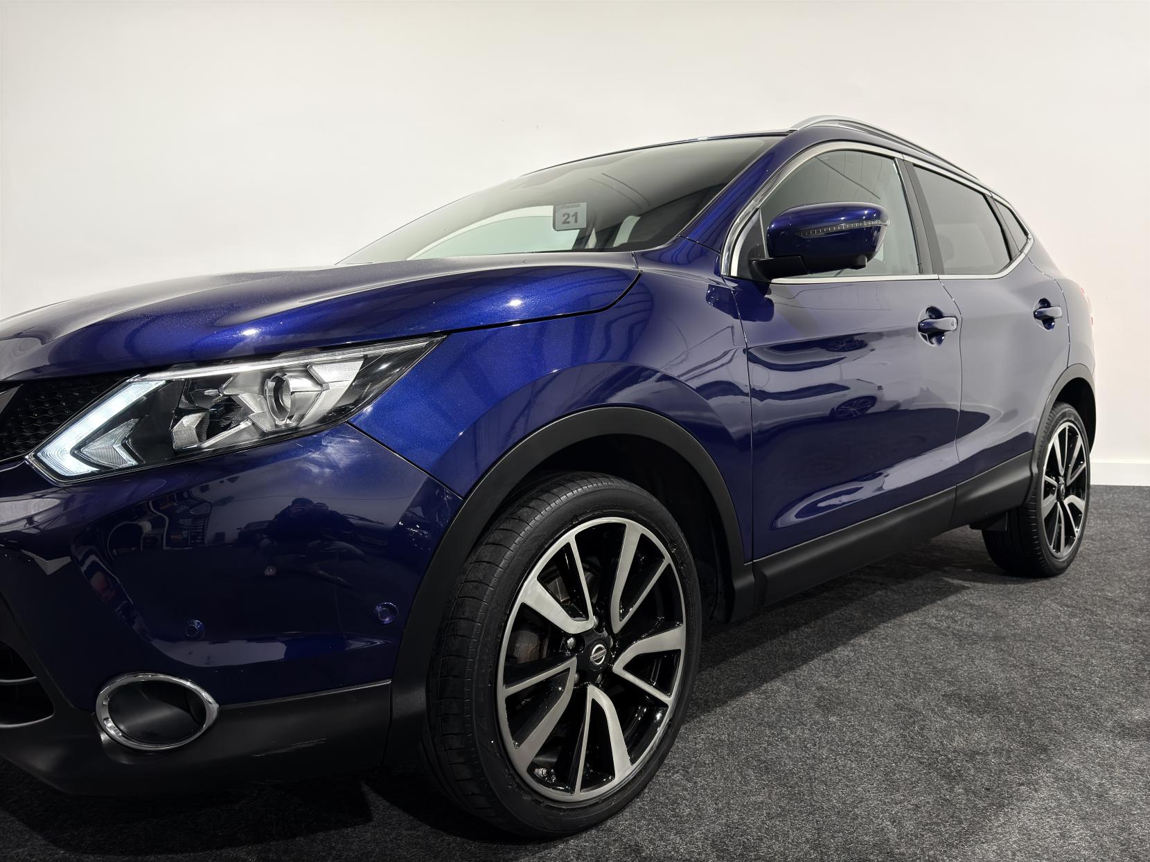 Nissan Qashqai 1.6 dCi Tekna SUV 5dr Diesel Manual 2WD Euro 5 (s/s) (130 ps)