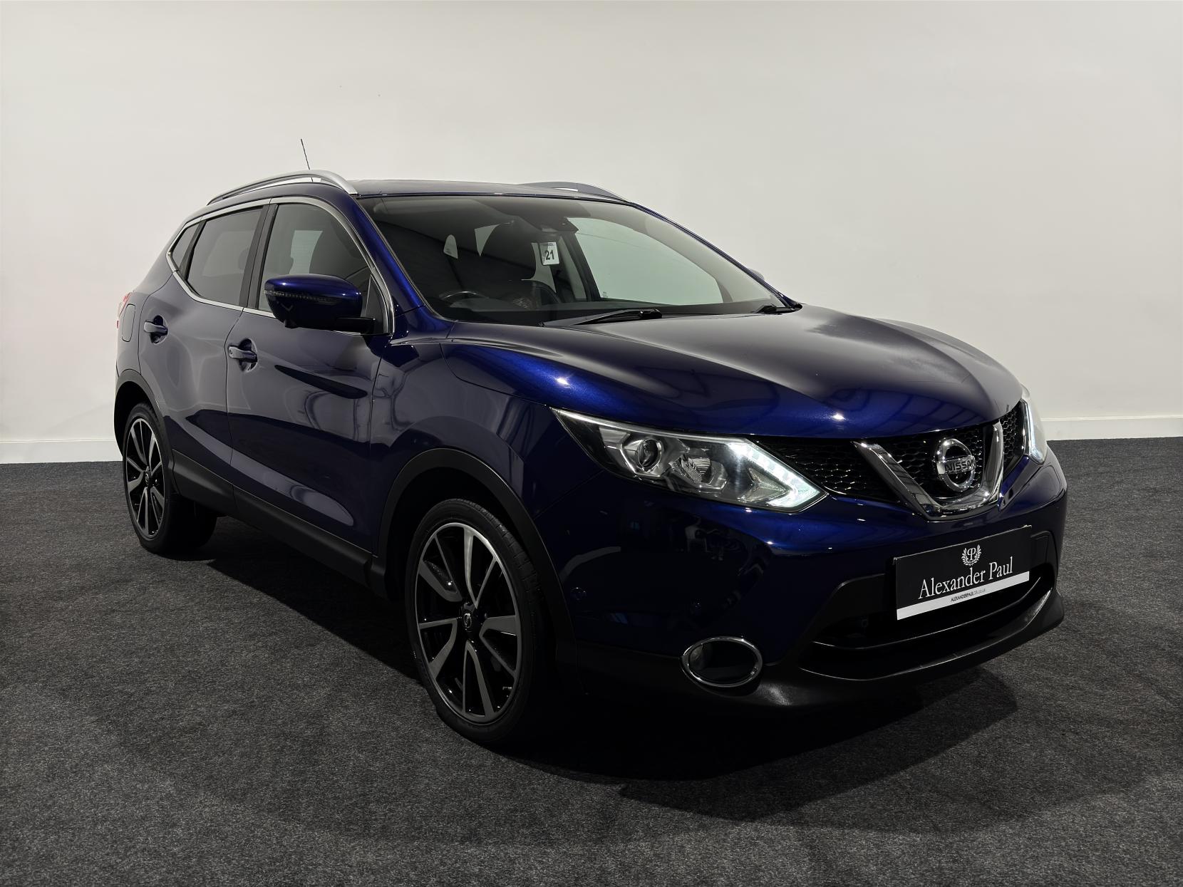 Nissan Qashqai 1.6 dCi Tekna SUV 5dr Diesel Manual 2WD Euro 5 (s/s) (130 ps)