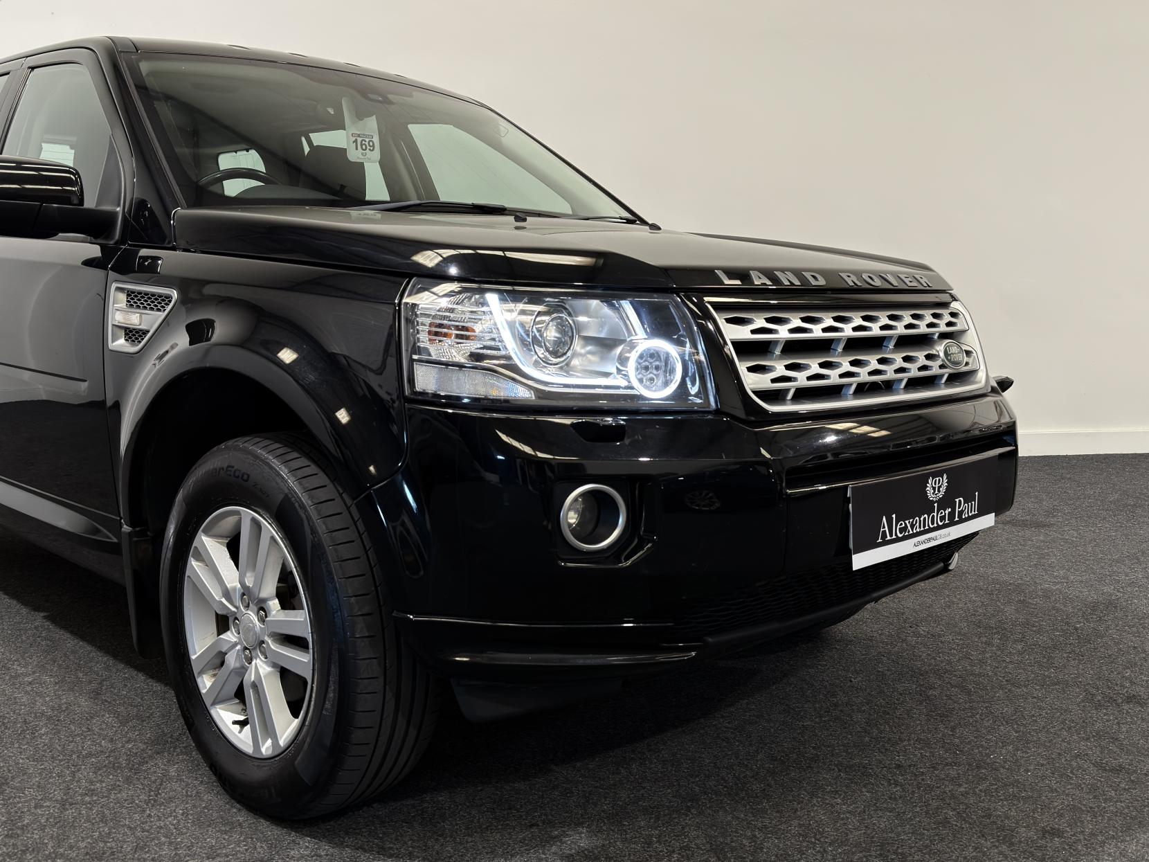 Land Rover Freelander 2 2.2 TD4 XS SUV 5dr Diesel Manual 4WD Euro 5 (s/s) (150 ps)