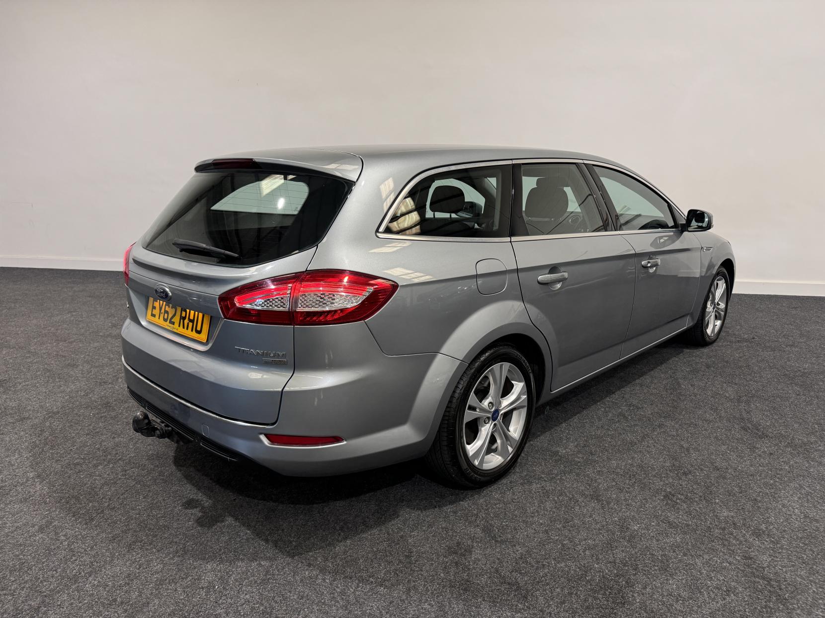 Ford Mondeo 1.6 TDCi ECOnetic Titanium Estate 5dr Diesel Manual Euro 5 (s/s) (115 ps)