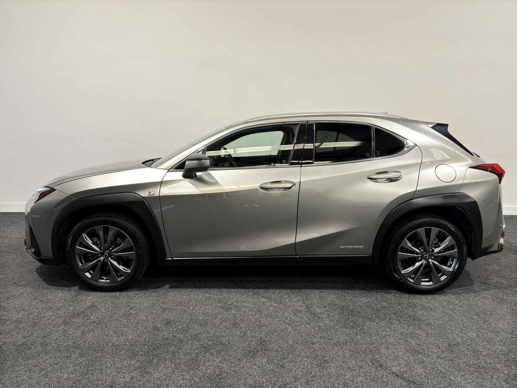 Lexus UX 2.0 250h F Sport SUV 5dr Petrol Hybrid E-CVT E-FOUR Euro 6 (s/s) (184 ps)