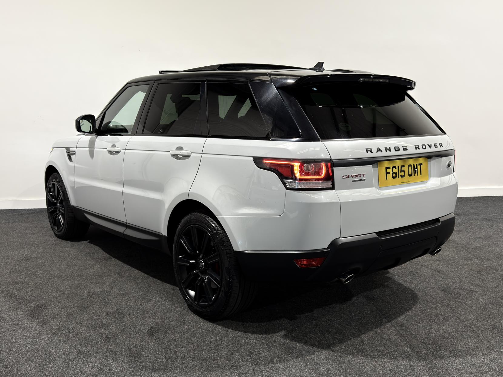 Land Rover Range Rover Sport 3.0 SD V6 HSE Dynamic SUV 5dr Diesel Auto 4WD Euro 5 (s/s) (306 ps)