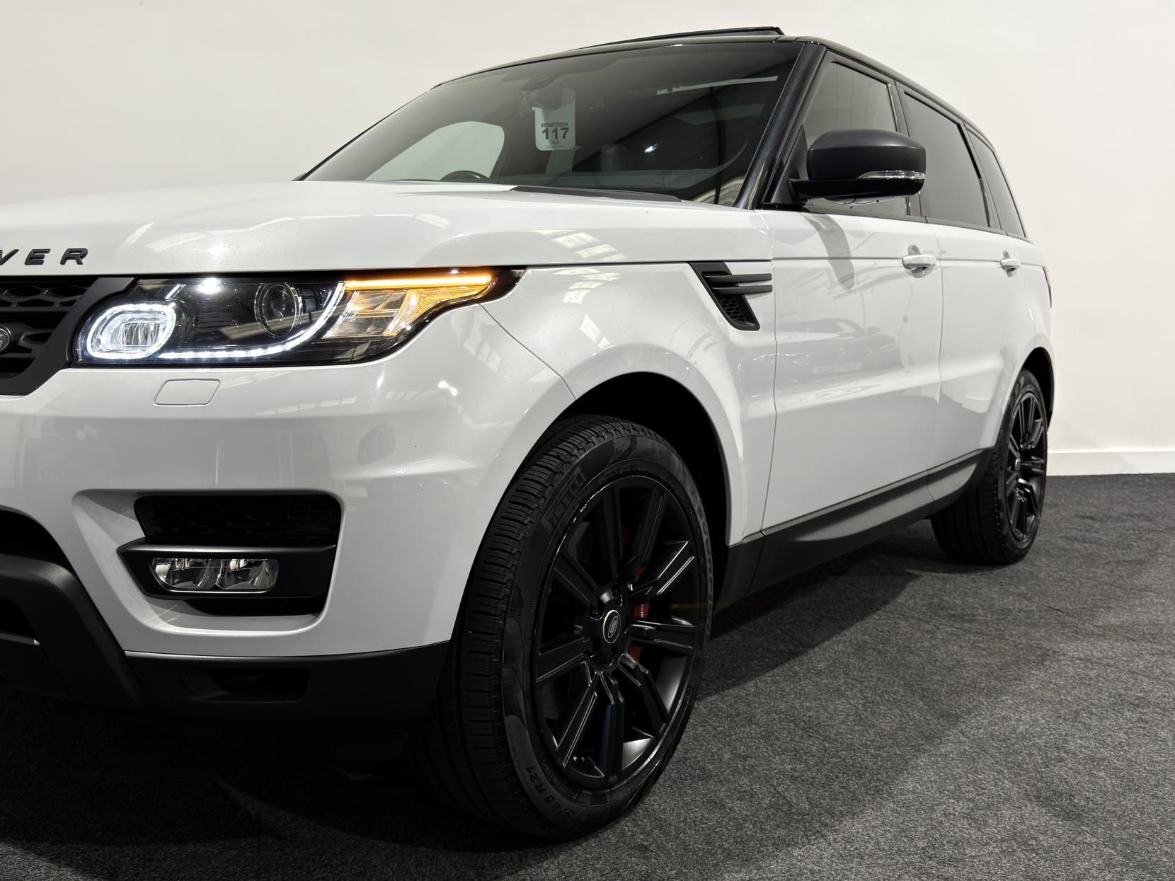 Land Rover Range Rover Sport 3.0 SD V6 HSE Dynamic SUV 5dr Diesel Auto 4WD Euro 5 (s/s) (306 ps)