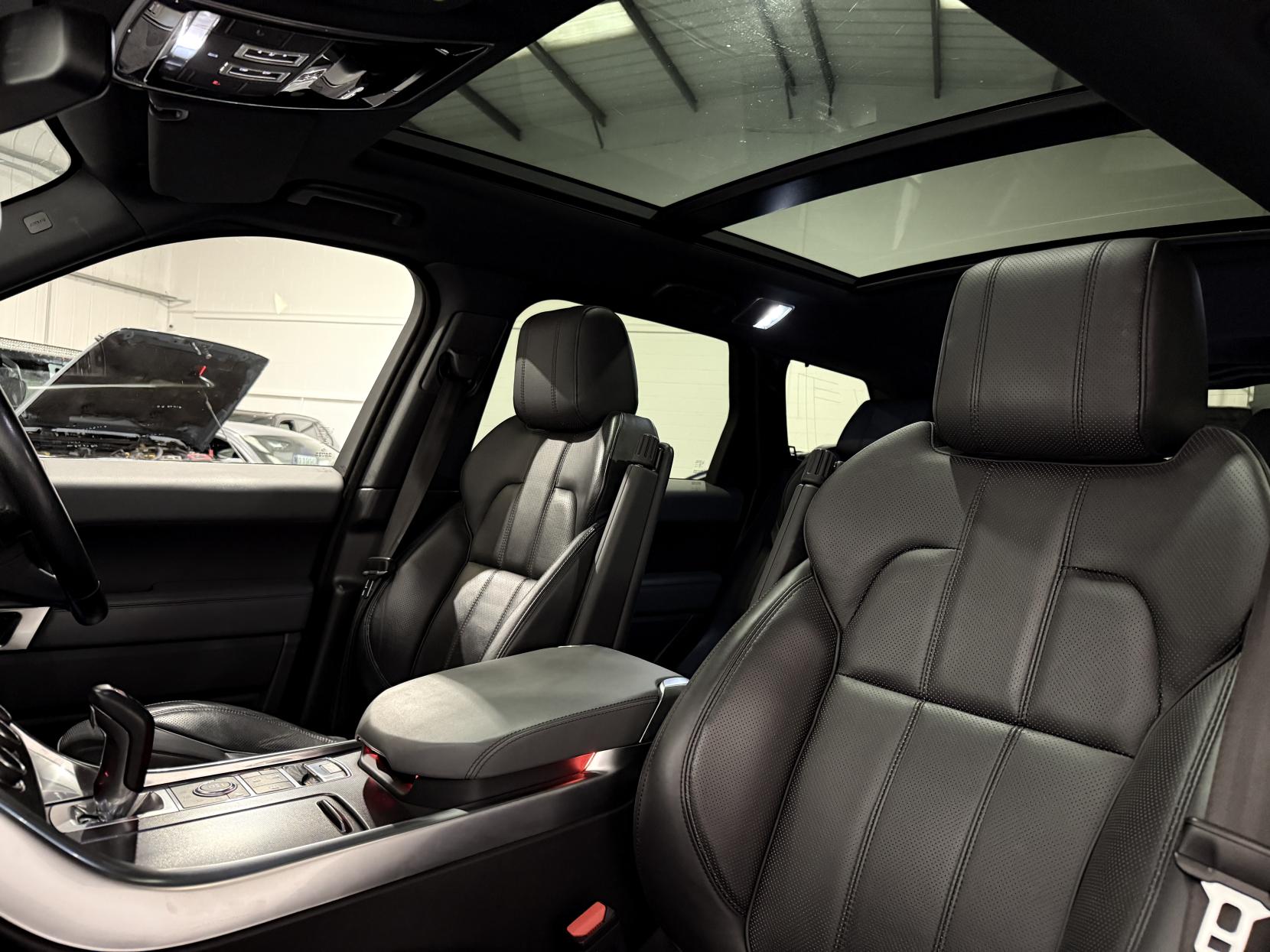 Land Rover Range Rover Sport 3.0 SD V6 HSE Dynamic SUV 5dr Diesel Auto 4WD Euro 5 (s/s) (306 ps)